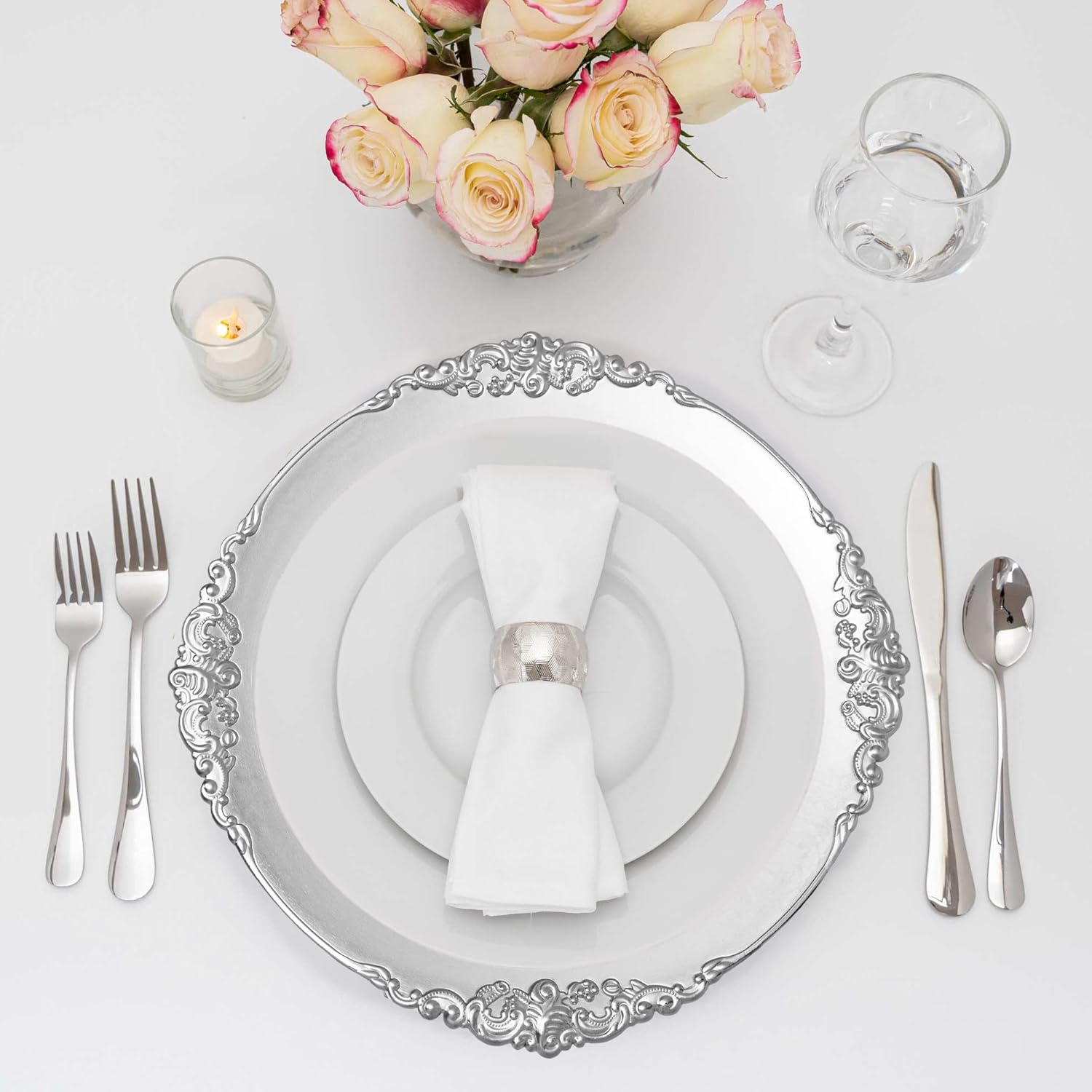 Simply Elegant Plato cargador de plástico con borde de filigrana  Placa de servicio para fiestas, cenas, bodas, quinceañeras y eventos, 13 pulgadas