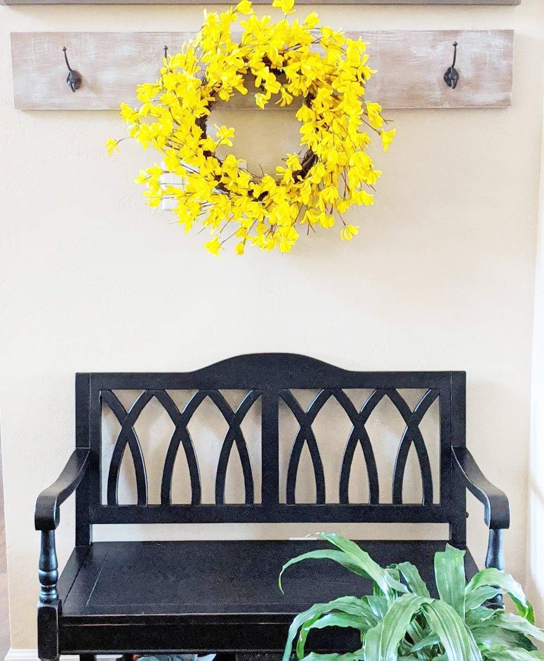 Corona amarilla de Forsythia para puerta de Huashen de 24 pulgadas, corona de verano para puerta delantera, racimo de flores, corona de granja en