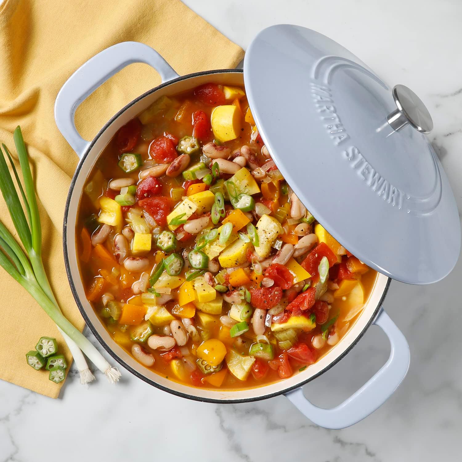 MARTHA STEWART Gatwick – Horno holandés de hierro fundido esmaltado de 7 cuartos de galón, color lavanda