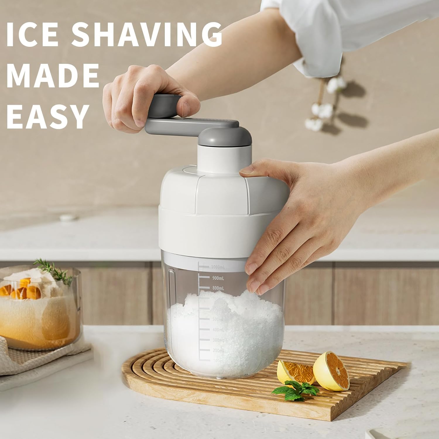 Yanpoake Máquina de afeitar de hielo manual para cono de nieve, trituradora de hielo triturado portátil con 2 bandejas de cubitos de hielo gratis y