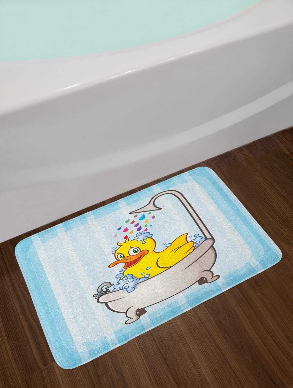 Ambesonne Tapete de baño de pato, personaje de dibujos animados que toma un baño, gotas coloridas de fondo, tapete de felpa para decoración de baño
