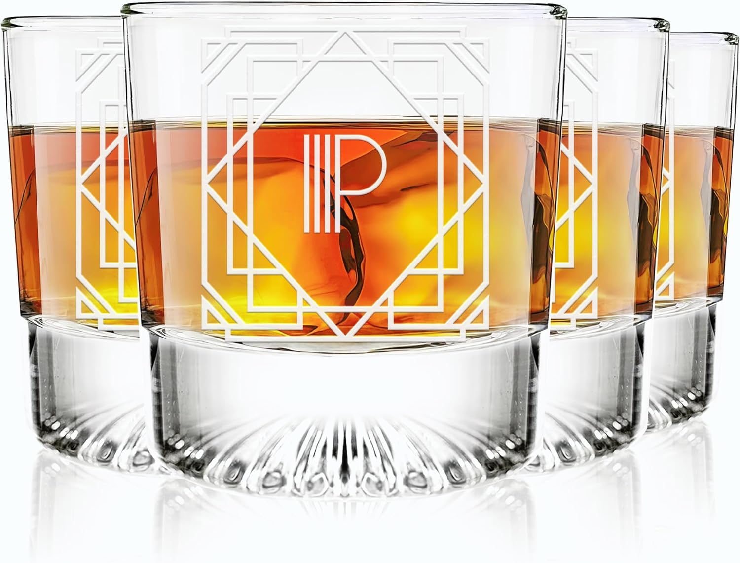 Greenline Goods – Monograma Art Deco Letra P Grabada Copa de whisky Perfecto para Bourbon, Scotch, Licor, Cóctel – Juego de 4 vasos de whisky de
