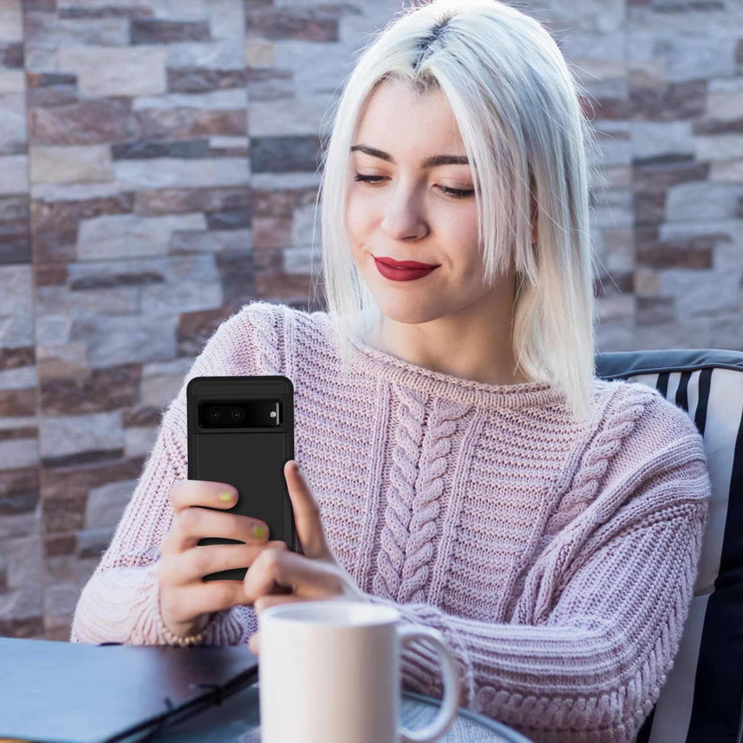 ZUSLAB Funda compatible con Google Pixel 7 2022, ajuste delgado, de goma y policarbonato a prueba de golpes, funda protectora antideslizante para