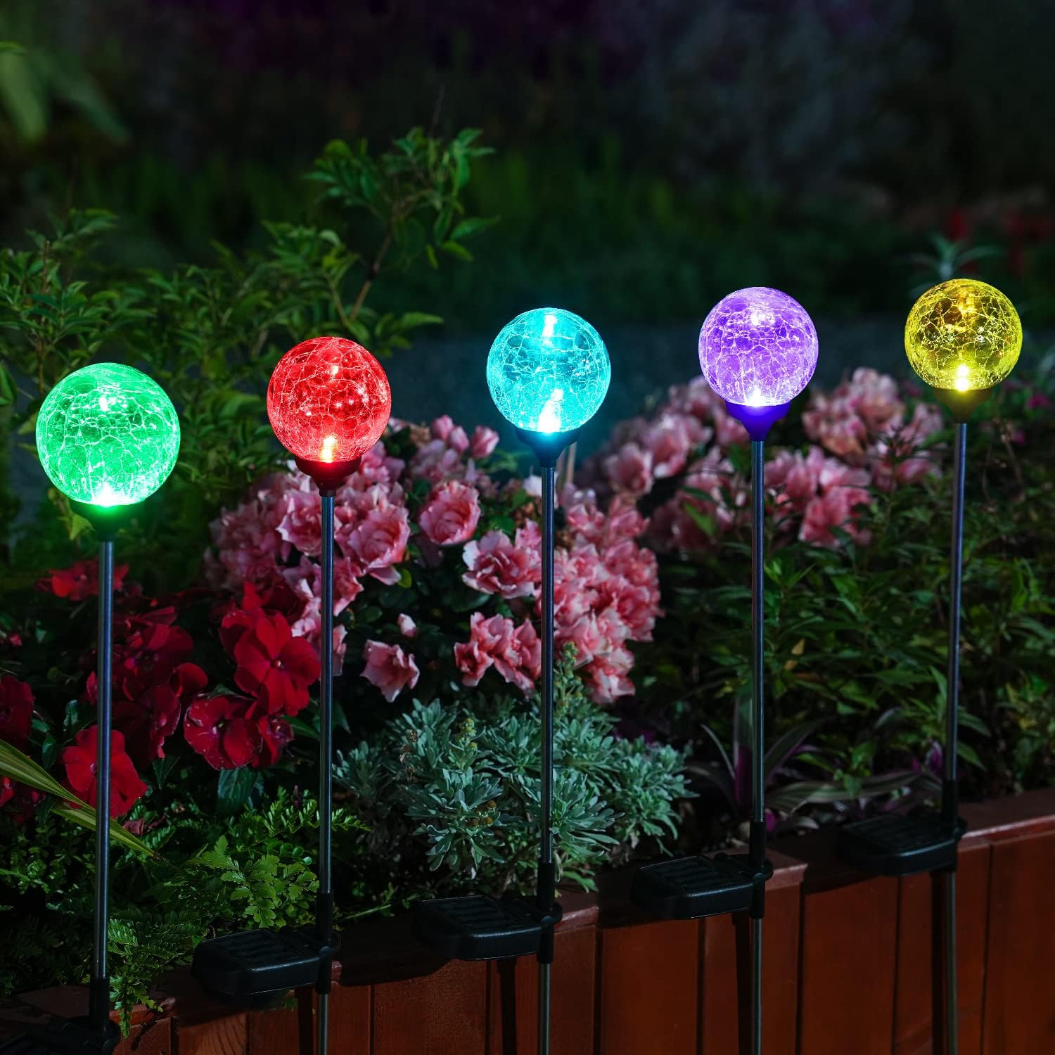 Luces solares para exteriores, paquete de 4 luces LED solares de cristal agrietado de cristal, luces solares de bola de estaca que cambian de color,