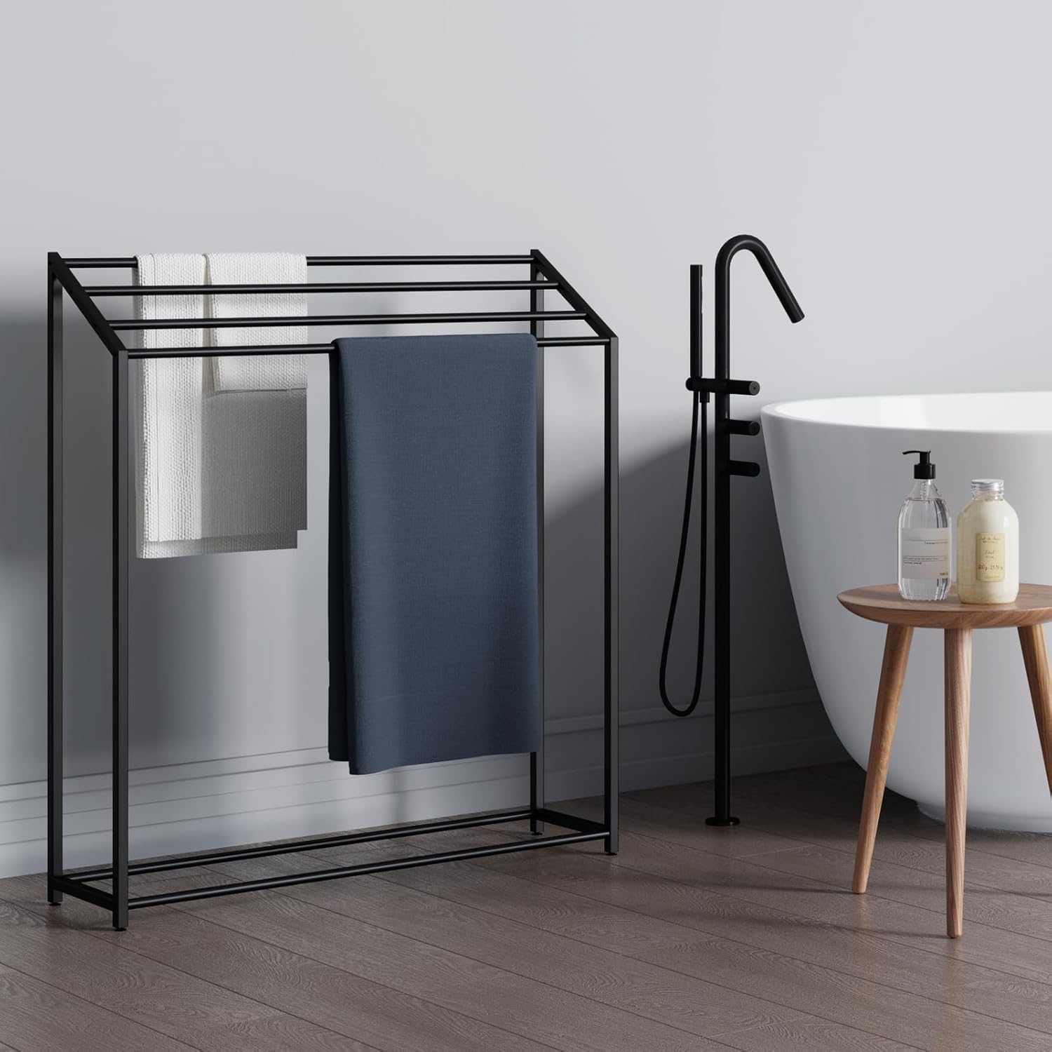 Toallero de pie para baño, grande de 4 niveles, soporte de toalla de metal para piscina, toallas de baño de gran tamaño, estante de secado para