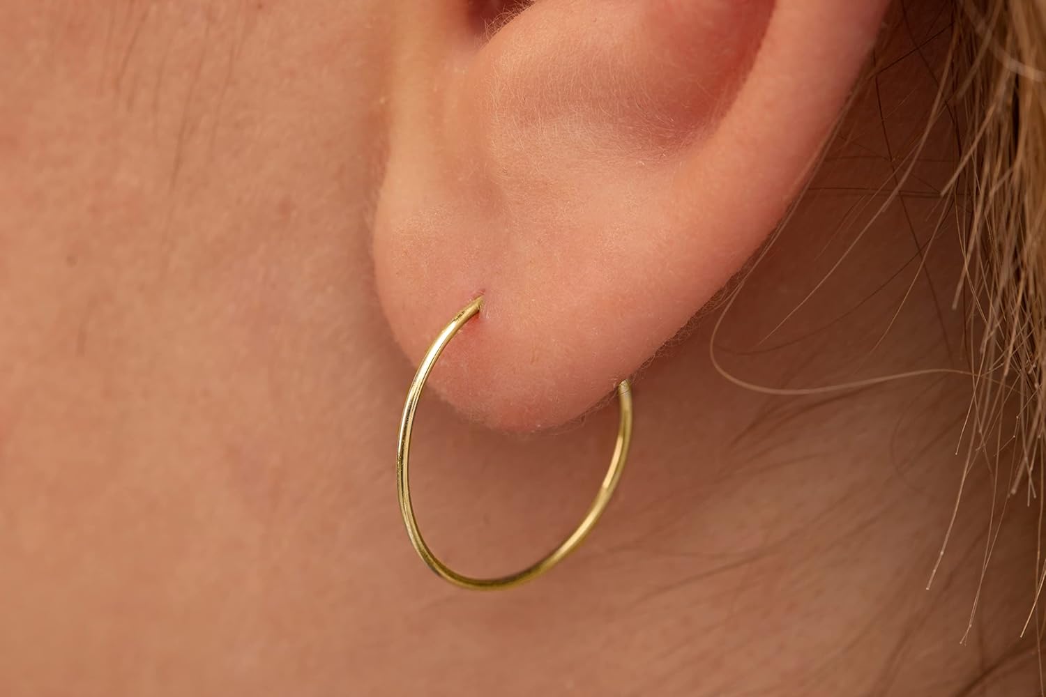 Set Of Two Gold Huggie Hoop Earrings for Women – 14K Gold Filled Lobe Hoop Jewellry, 18G Gold Earrings (Gold, 14mm 18 gauge  1 pair)