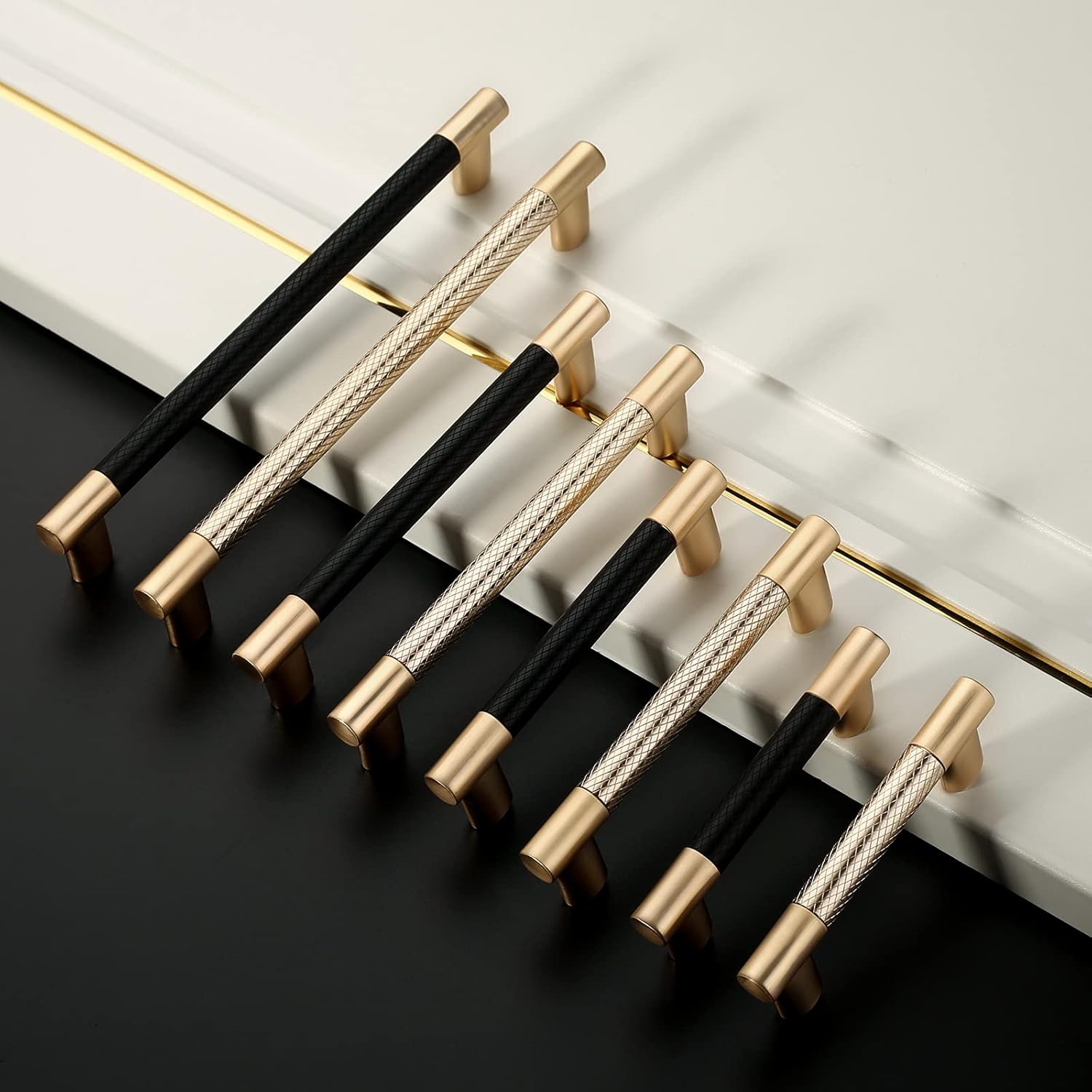 Paquete de 10 manijas moleteadas de 4 pulgadas de color negro y dorado para gabinetes de cocina, tiradores de gabinete de color dorado cepillado,
