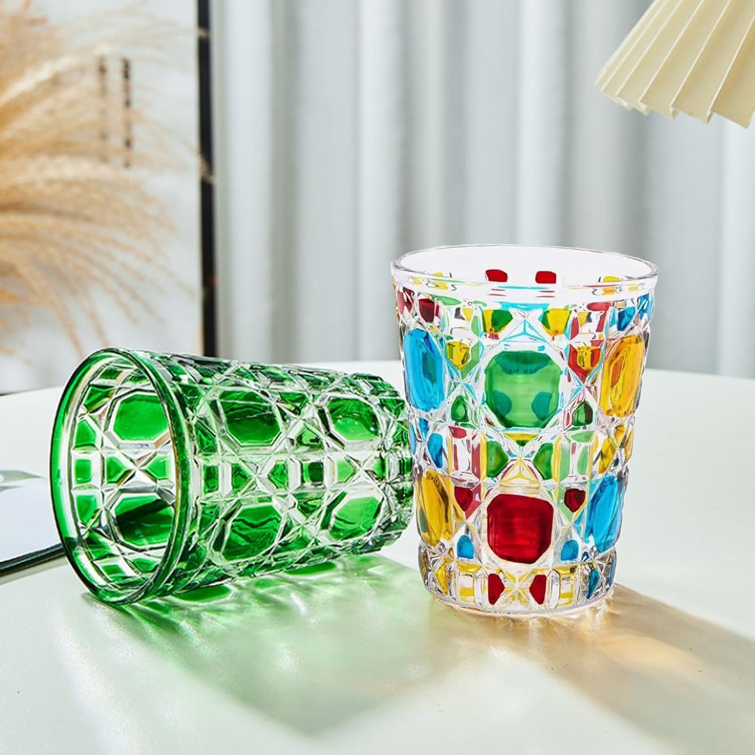 Juego de vasos de whisky coloridos, vasos de bebida de 10.4 onzas, vasos de agua, 2 vasos de bar a cuadros dimensionales, juego moderno de vasos de