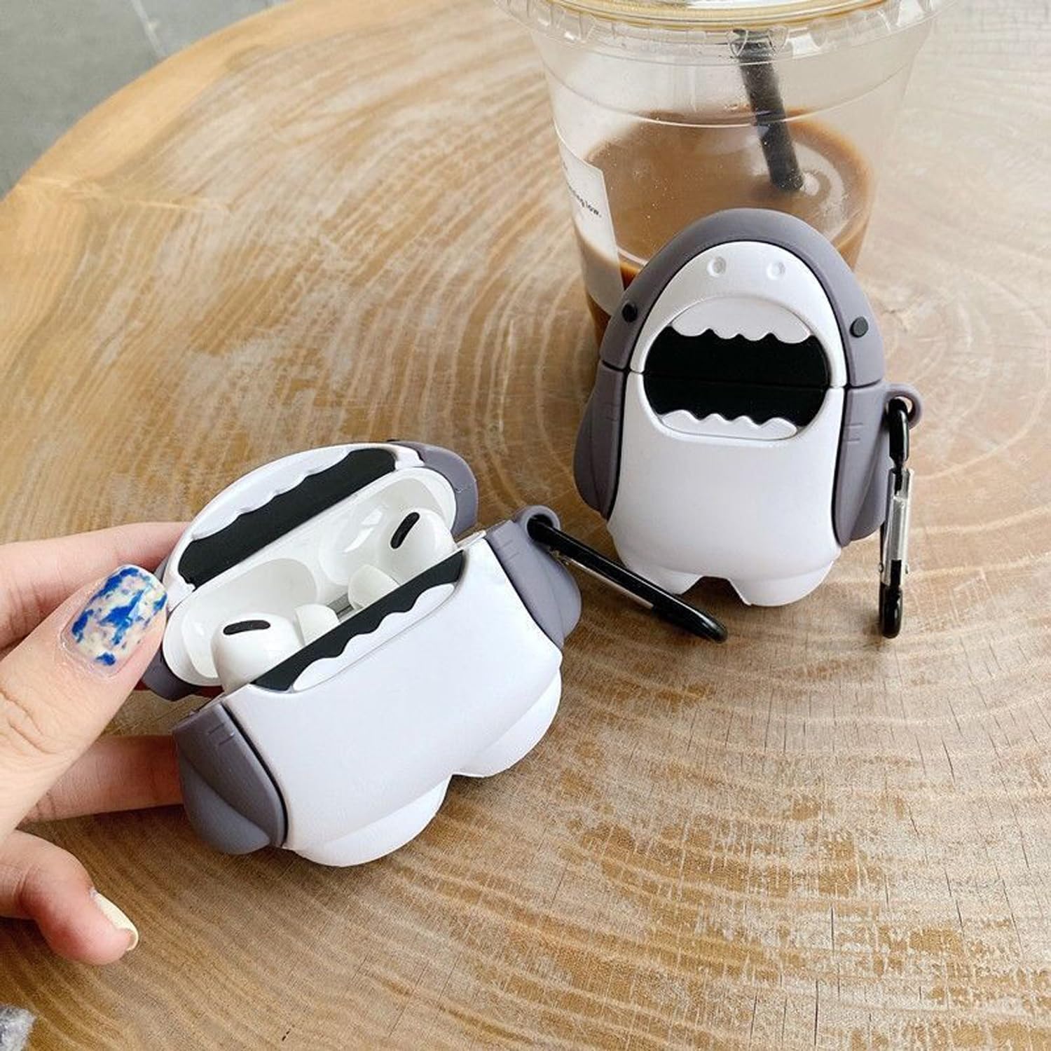 Bonita funda para Airpod ProPro 2 Gen 202320222019, divertida funda Kawaii de dibujos animados 3D con kit de limpieza y llavero para Apple Air pod