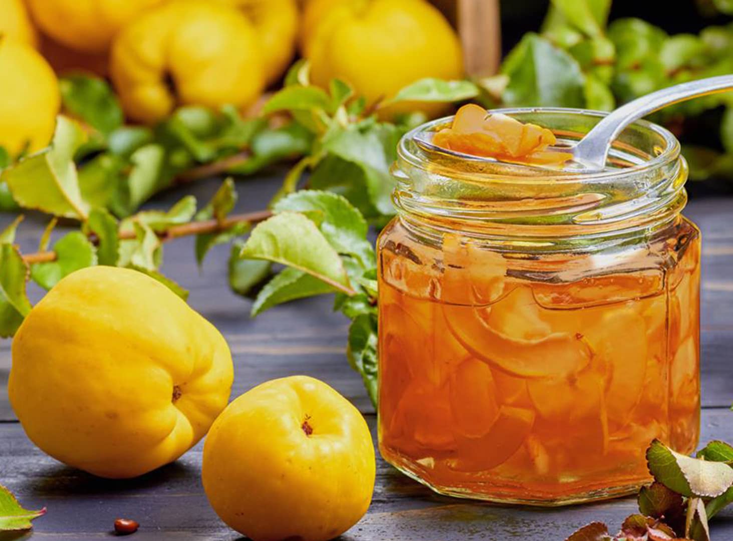 Té de membrillo de miel refrescante con delicia de té de fruta de membrillo coreano – Producto de Corea 1 tarro de vidrio de 35.3 onzas (2.2 lbs)