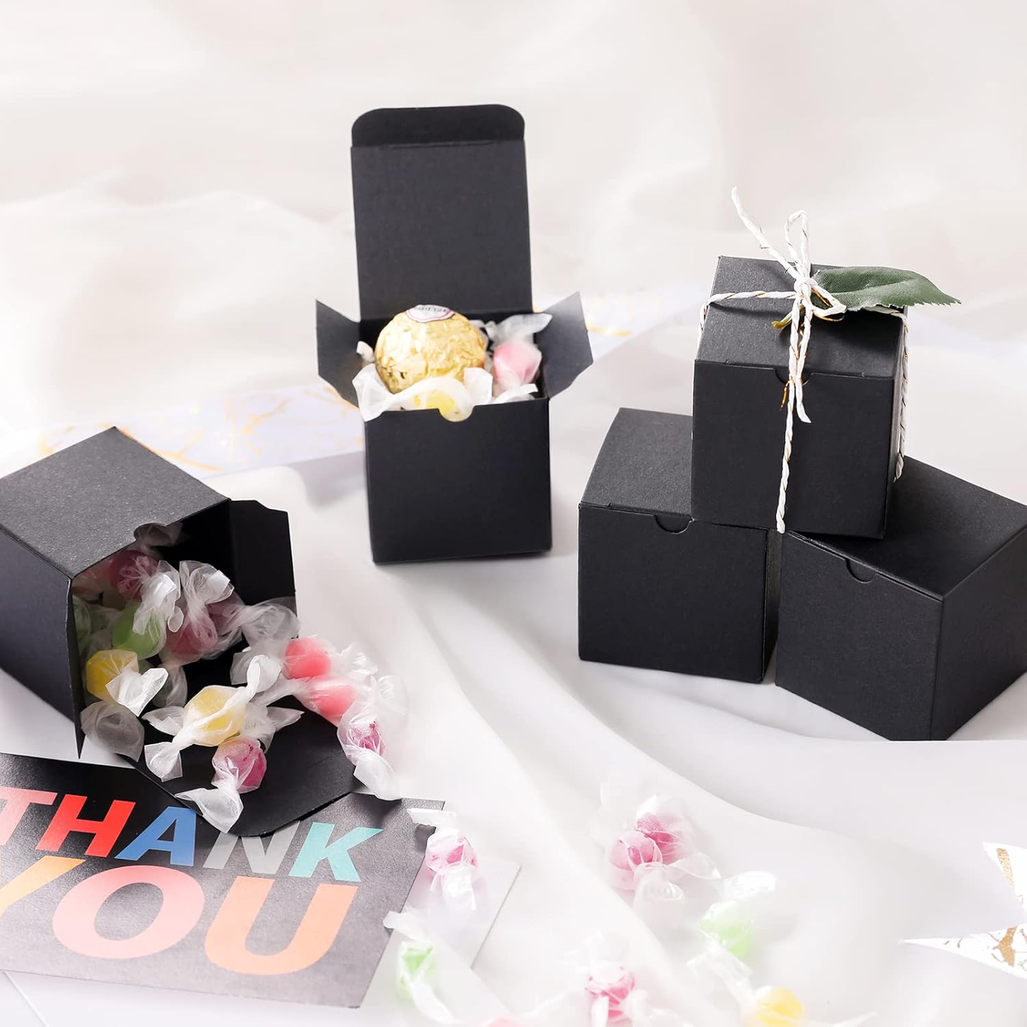 JINMING 50 cajas de regalo pequeñas de 2 x 2 x 2 pulgadas, cajas de regalo con tapas, cajas de regalo negras mate a granel para cupcakes, dulces,