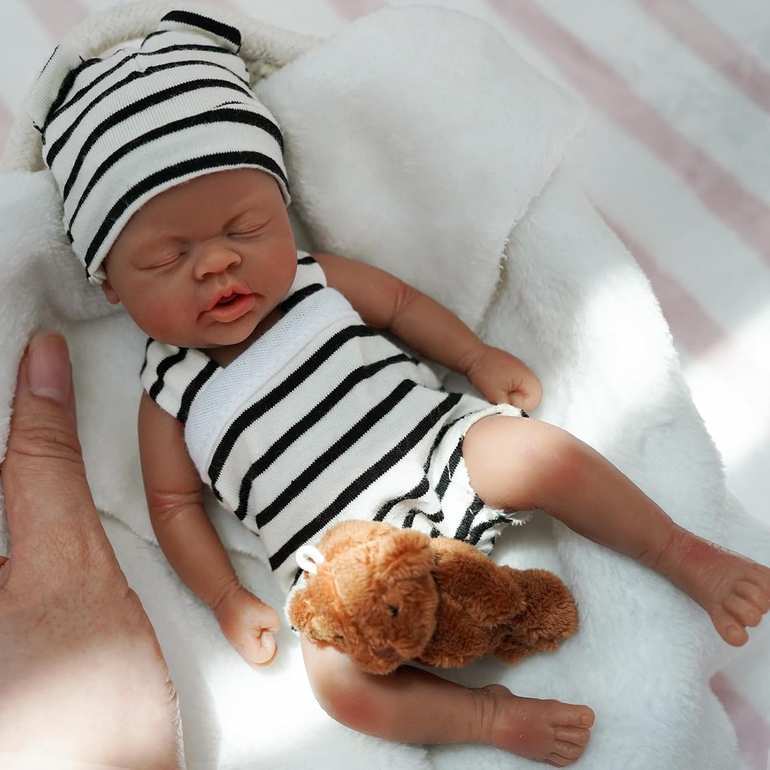 Reborn Baby Dolls – Muñecas de bebé recién nacidas realistas en miniatura de 7 pulgadas con toallitas bucales, muñeca de cuerpo completo hecha a