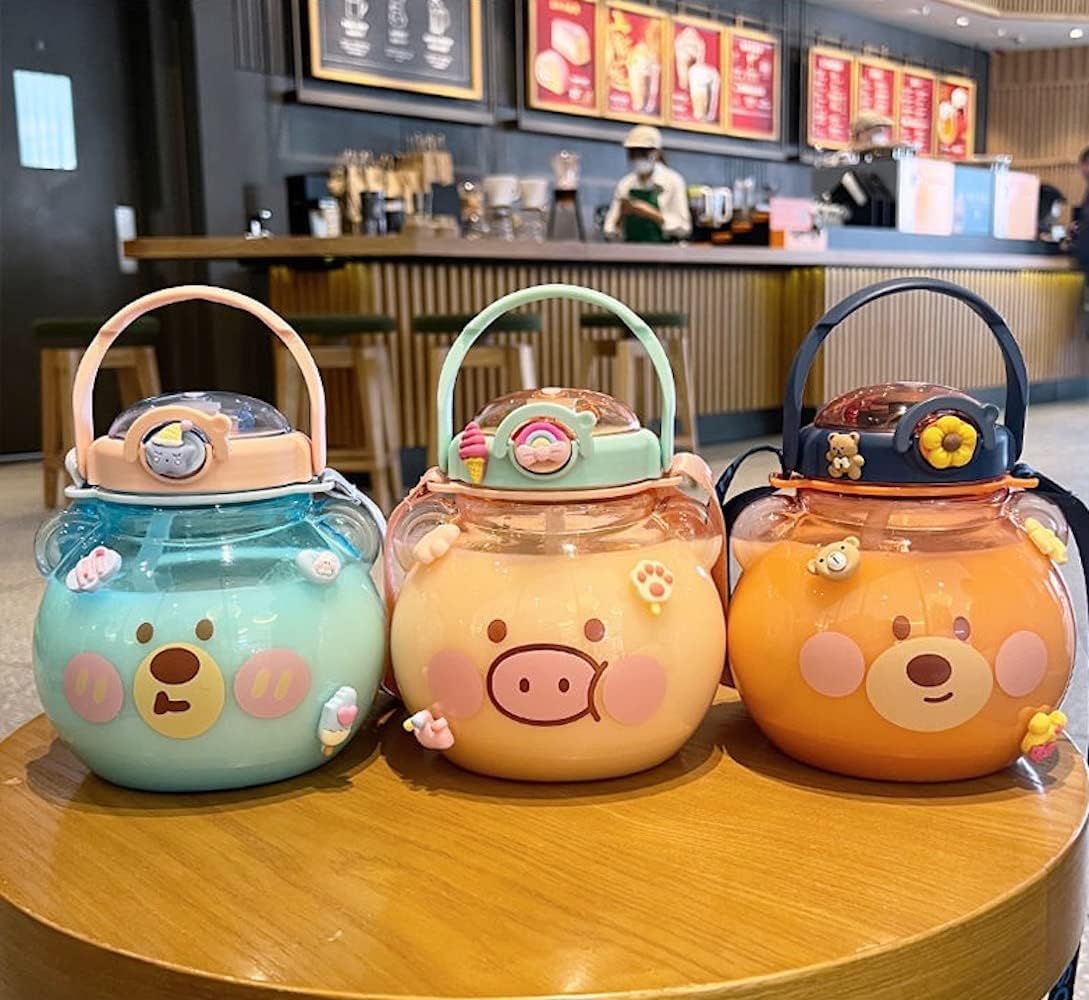 Botella de agua grande Kawaii con correa y calcomanías de resina, botella de agua de 48 onzas con pajilla, botella de agua portátil redonda para