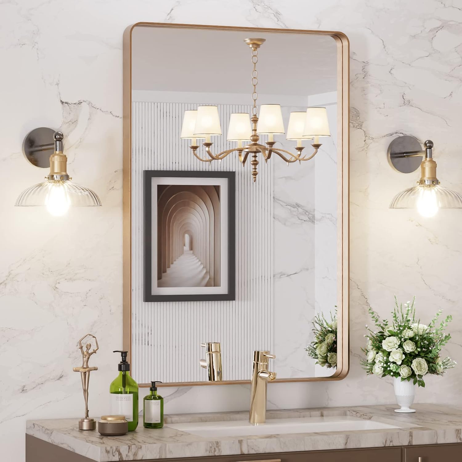 LOAAO Espejo de baño dorado de 24 x 36 pulgadas, espejo rectangular redondeado con marco dorado, espejo de tocador de baño dorado cepillado montado