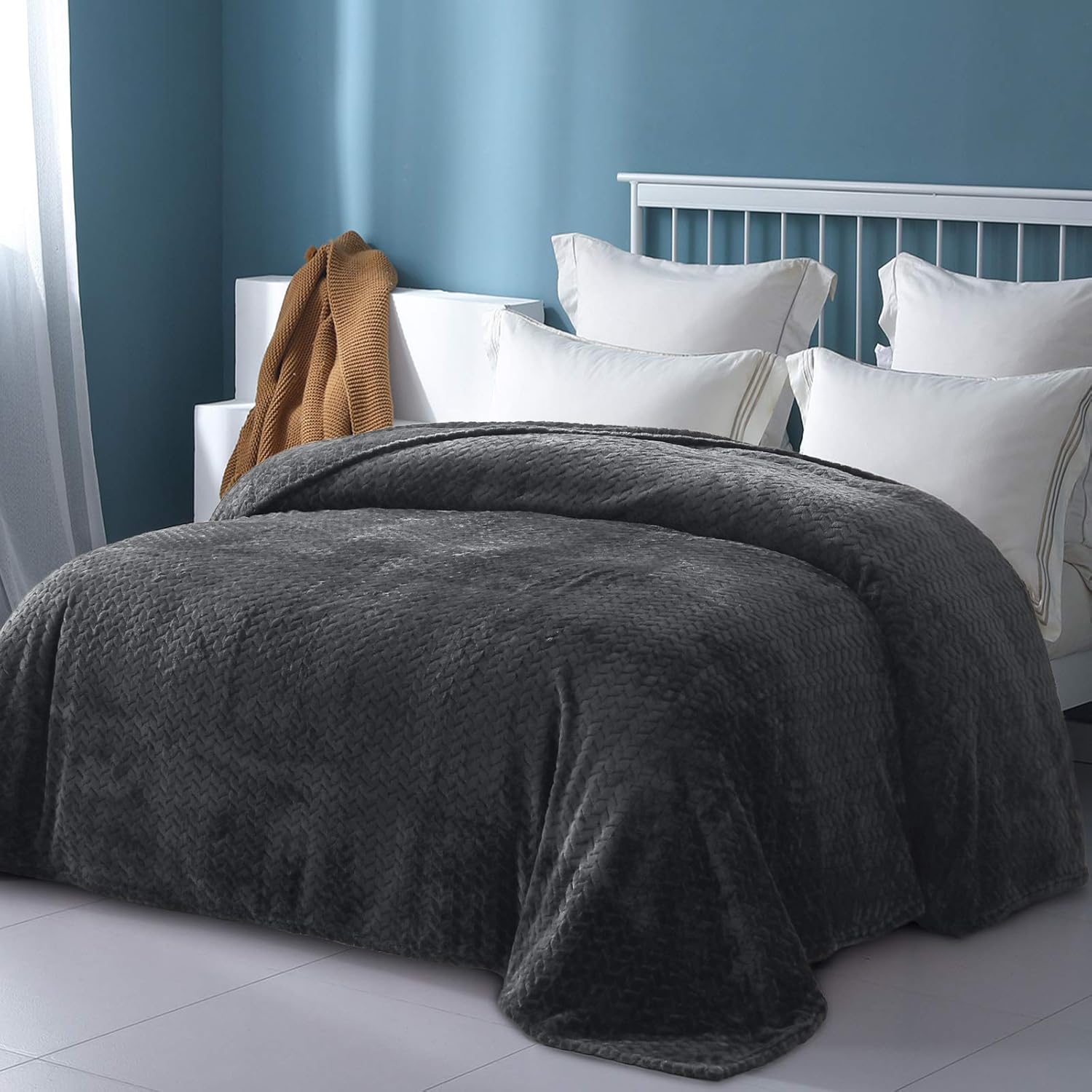 Exclusivo Mezcla – Manta de vellón de franela tamaño King, acogedora, cálida, ligera y decorativa, suave tejido jacquard con diseño de hojas, de