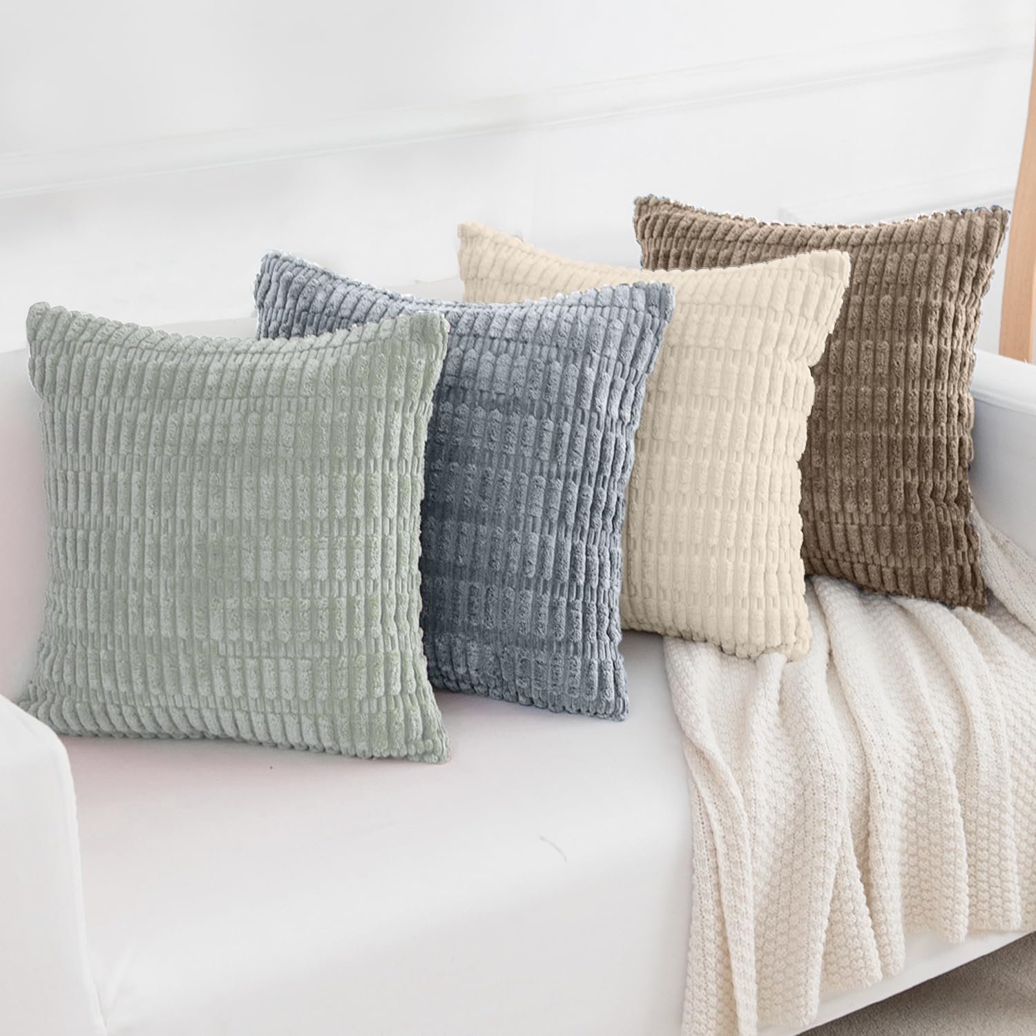 Softalker Juego de 4 fundas de almohada de pana suave a rayas bohemias de 18 x 18 pulgadas, fundas decorativas modernas para sofá, dormitorio y sala