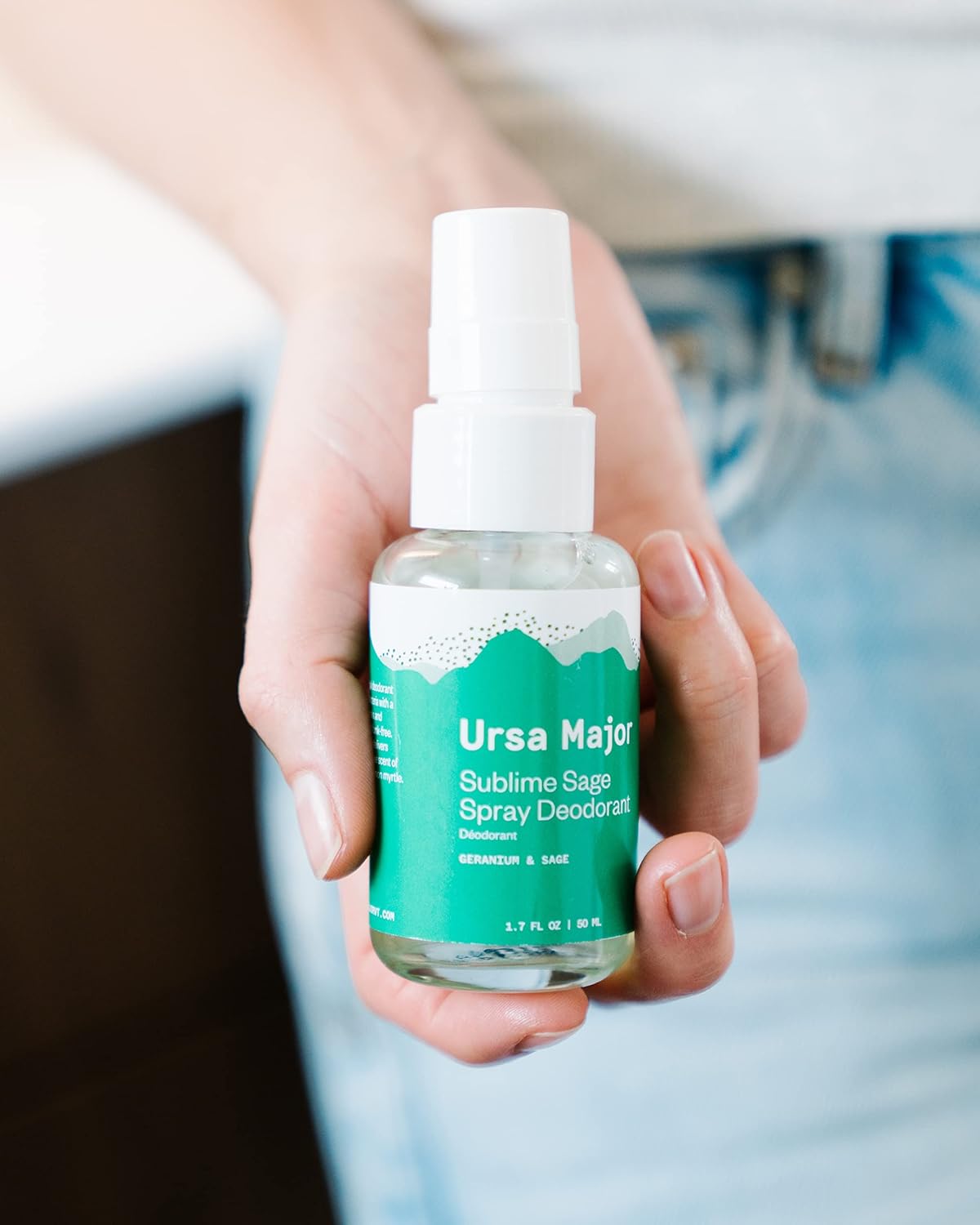Ursa Major Sublime Sage Natural Spray Desodorante  Sin aluminio, vegano, libre de crueldad, sin manchas, 1.79 onzas