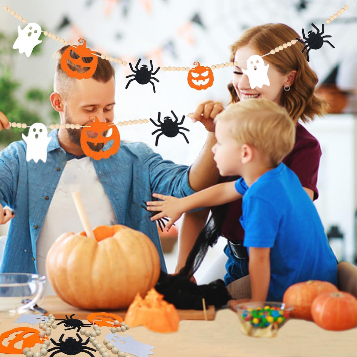Decoraciones de Halloween Garlan de fieltro para interiores y exteriores, guirnalda de cuentas de madera de araña fantasma de fieltro para