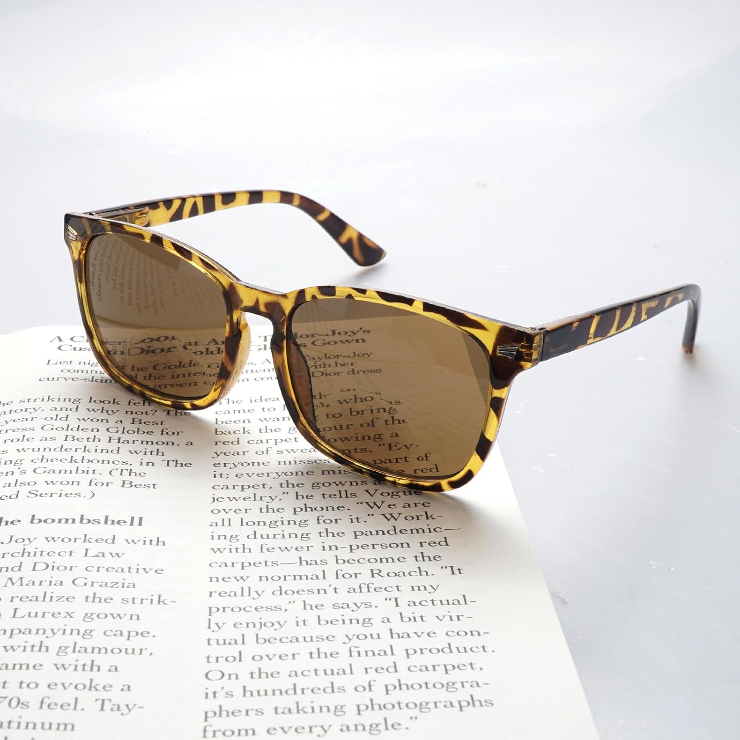 SIGVAN Paquete de 4 lentes de sol de lectura para mujeres y hombres, protección UV 400, bisagra de resorte, lentes de sol para lector al aire libre,