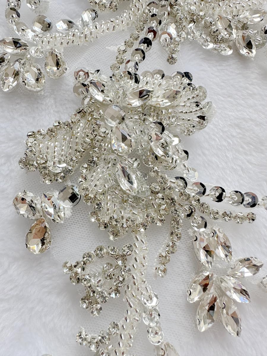 Parches de apliques de encaje brillantes hechos a mano con cuentas de costura, lentejuelas y accesorios para vestido de novia, un parbolsa (plateado)