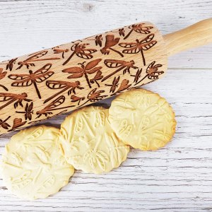 DRAGONFLY EMBOSSING ROLLING PIN WOODEN EMBOSSING ROLLING PIN with DRAGONFLY for EMBOSSED COOKIES GIFT for MOTHER FRIEND DRAGONFLY EMBOSSING ROLLING PIN WOODEN EMBOSSING ROLLING PIN with DRAGONFLY for EMBOSSED COOKIES GIFT for MOTHER FRIEND