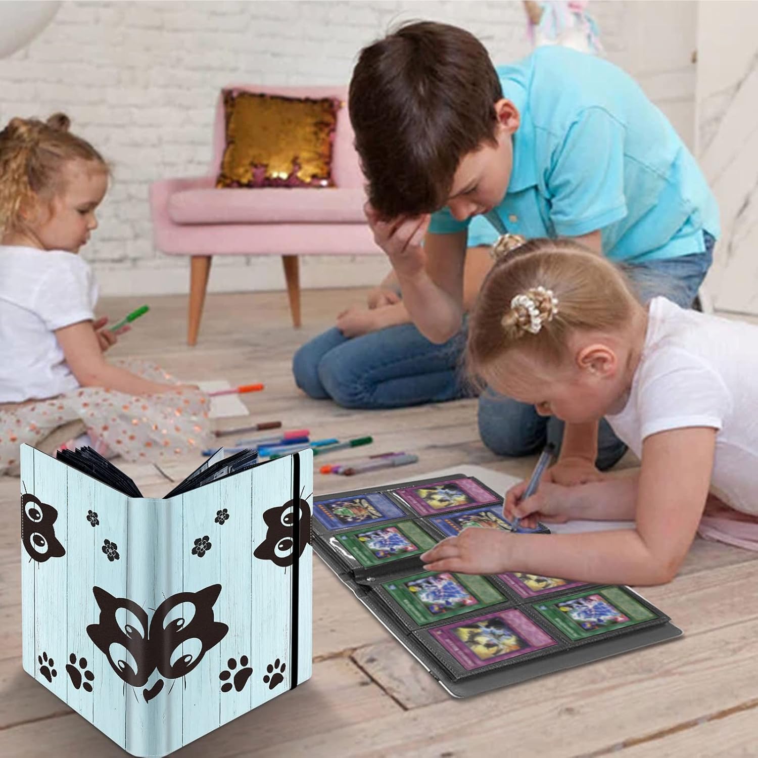 Carpeta para tarjetas coleccionables de 4 bolsillos, 160 tarjetas, libro con banda elástica que se adapta a la mayoría de tarjetas de tamaño