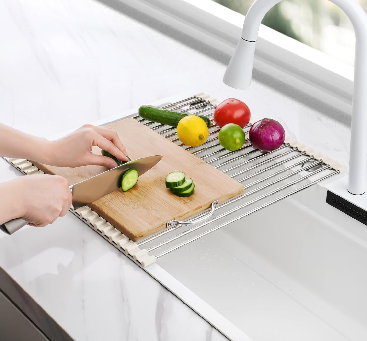 Tomorotec Escurridor de platos enrollable de 17.7 x 15.5 pulgadas, para colocar sobre el fregadero, para fregadero de cocina, accesorios multiusos,