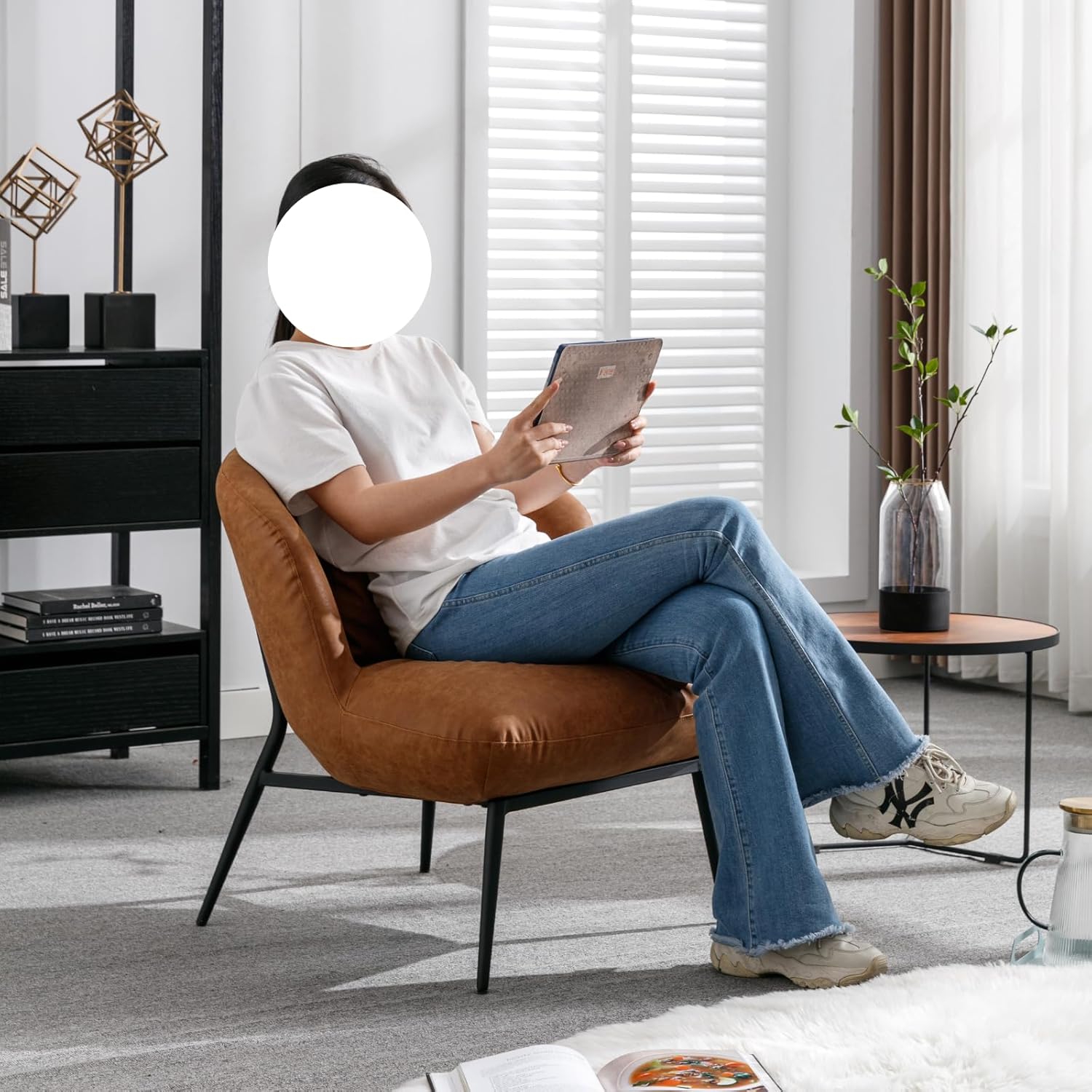 LukeAlon Sofá individual de piel sintética, moderna silla tapizada con patas de metal y almohada, bonita silla de sala de estar, silla de asiento