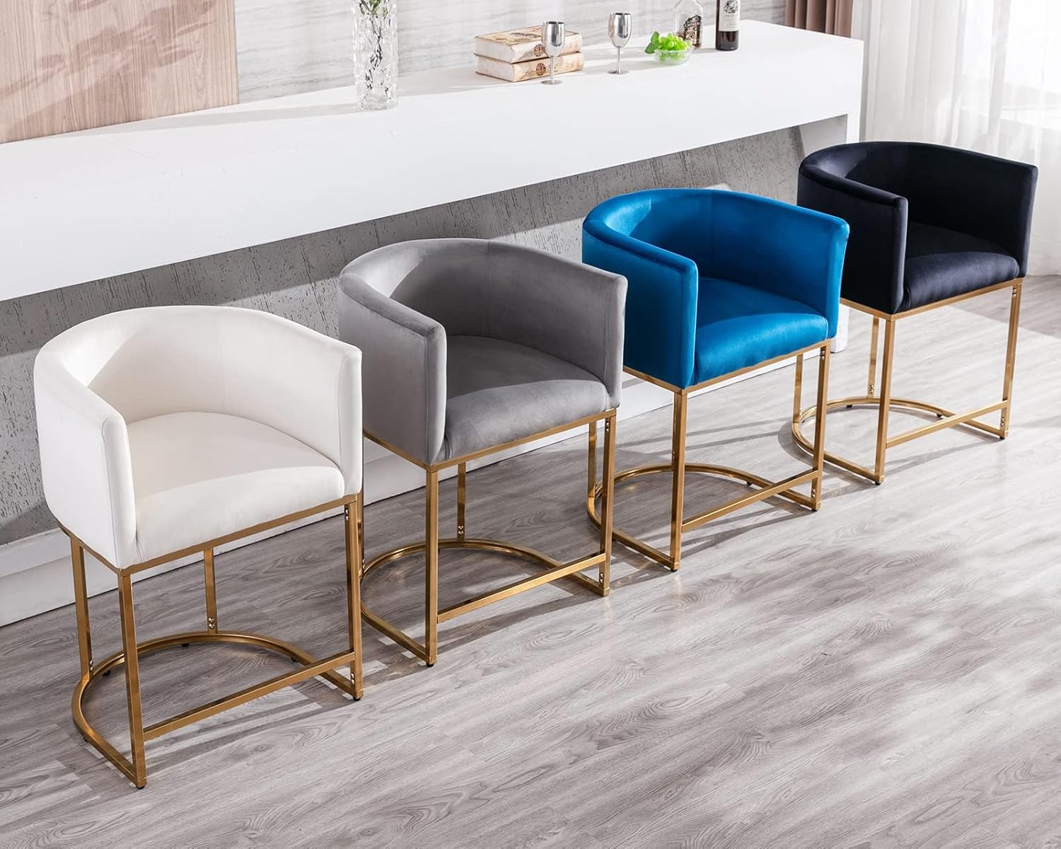 Taburete tapizado de tela de terciopelo moderno, taburete de isla de cocina de 24 pulgadas con marco de metal con acabado dorado, gris