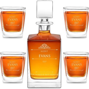 Maverton Juego de whisky personalizado para hombre, elegante jarra con 4 vasos para él, botella de vidrio para caballero, cristalería grabada para Maverton Juego de whisky personalizado para hombre, elegante jarra con 4 vasos para él, botella de vidrio para caballero, cristalería grabada para