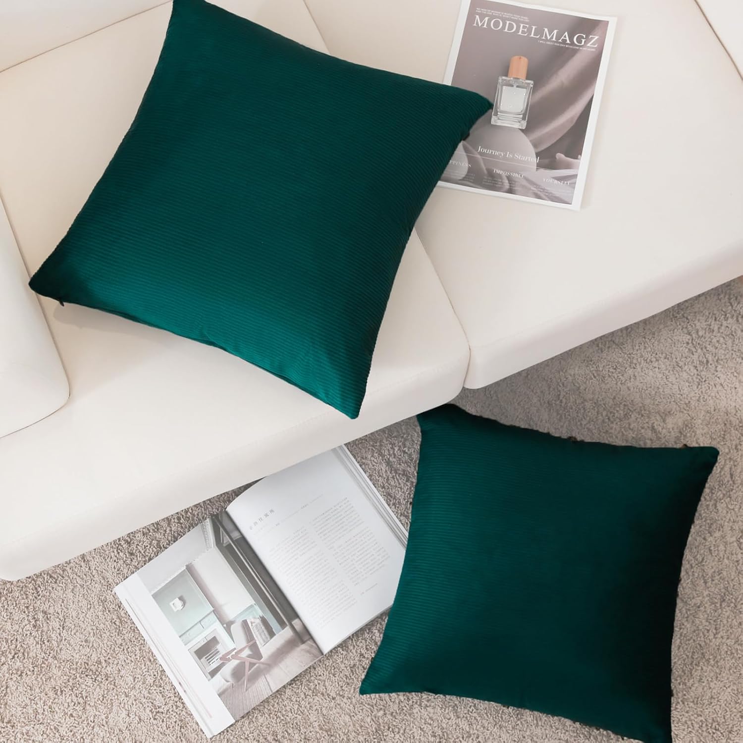 JIAHANNHA Juego de 2 fundas de almohada de terciopelo verde azulado de 20 x 20 pulgadas, fundas de cojín cuadradas con diseño de rayas suaves y