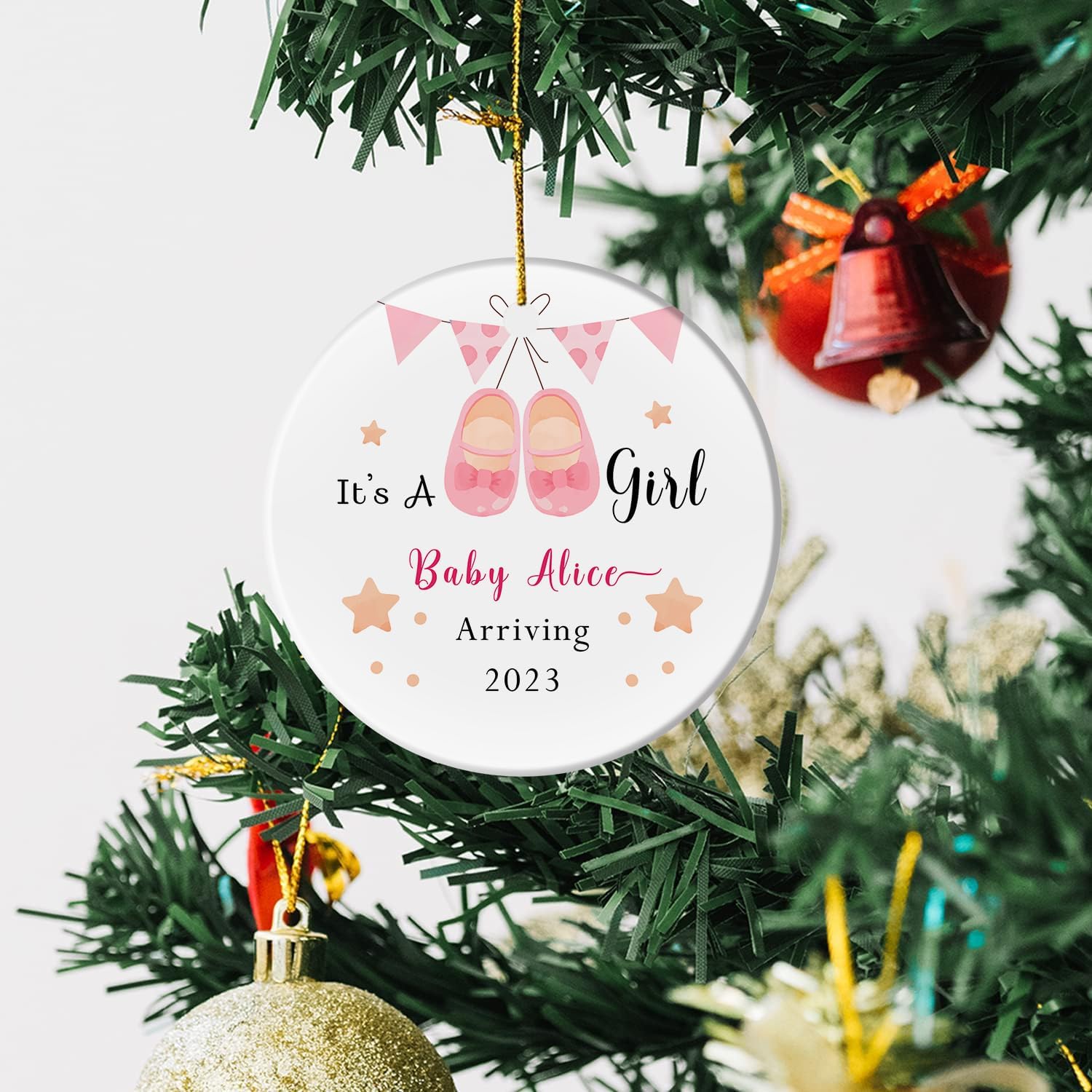 Adorno personalizado con nombre de niña, adornos de Navidad personalizados para revelación de género, adorno de Navidad para bebé, adorno de