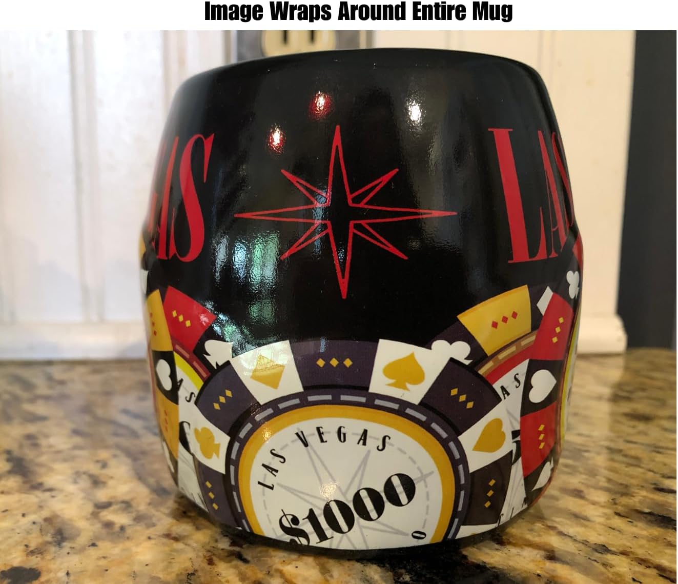 Taza de café con chip de póquer Las Vegas rojo y negro, perfecta para entusiastas del póker y las Vegas Strip – Grande 16 oz