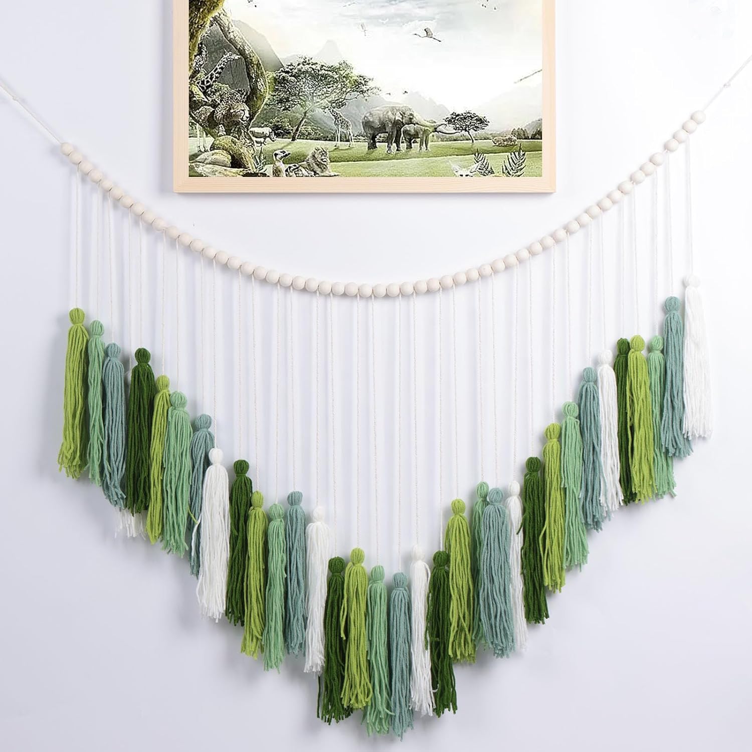 XMGZQ Guirnalda de macramé grande de color verde oliva, guirnalda de borlas verdes, decoración bohemia con cuentas de madera de algodón neutro para