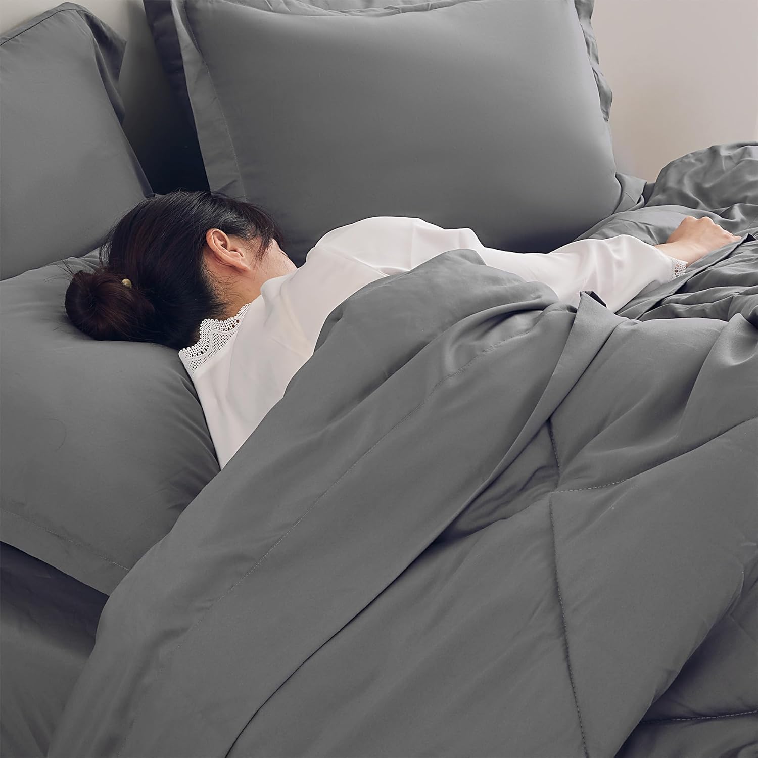 SLEEP ZONE Juego de edredón tamaño King, 7 piezas de microfibra cepillada súper suave en una bolsa para todas las estaciones, juegos de cama
