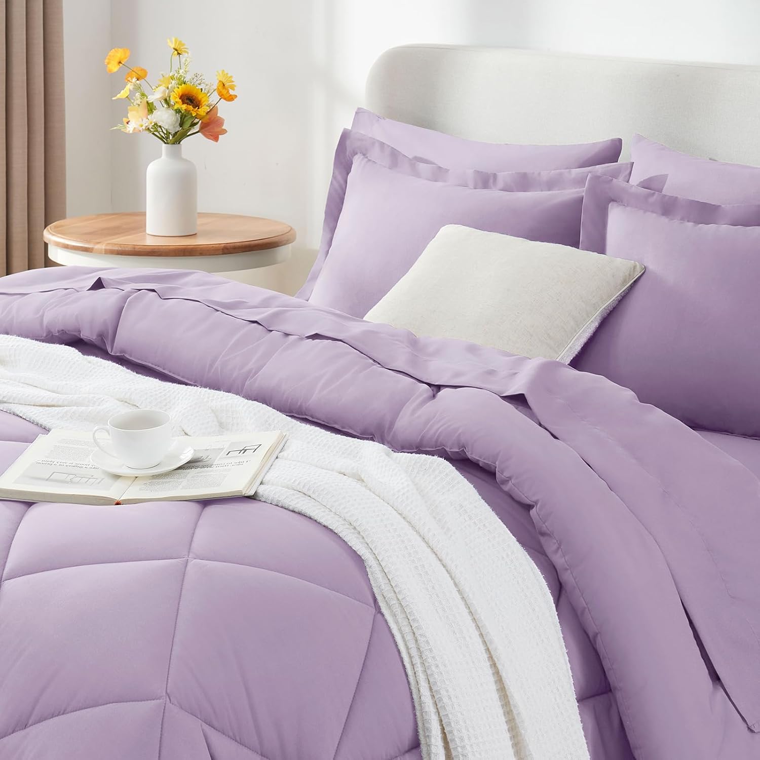 CozyLux Juego de edredón King con sábanas de 7 piezas, ropa de cama en una bolsa, color morado claro para todas las estaciones, juegos de ropa de