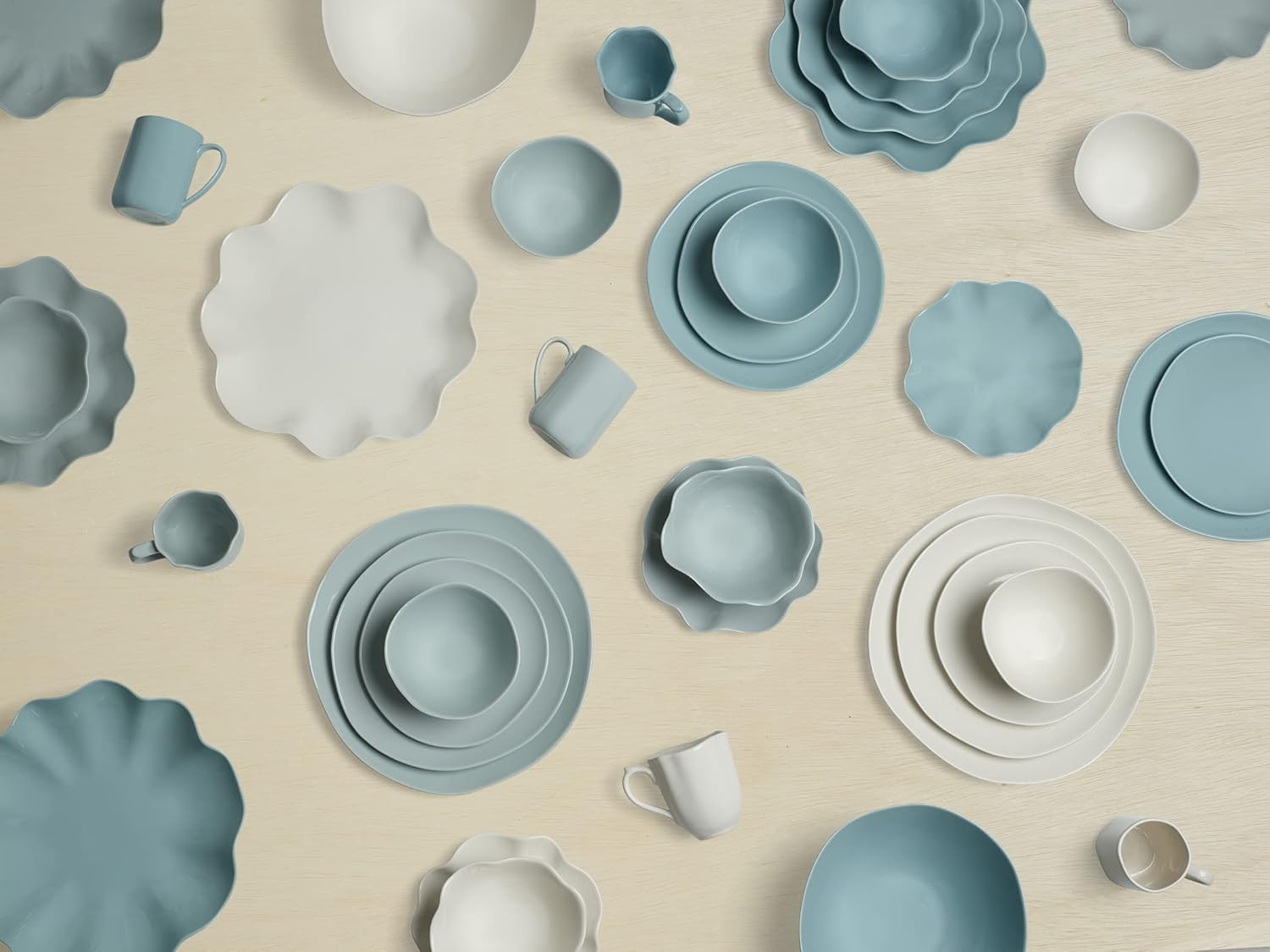 Portmeirion Sophie Conran Floret – Juego de vajilla de 12 piezas  Servicio para 4  Elegantes platos para servir vajilla  Platos para aperitivos,