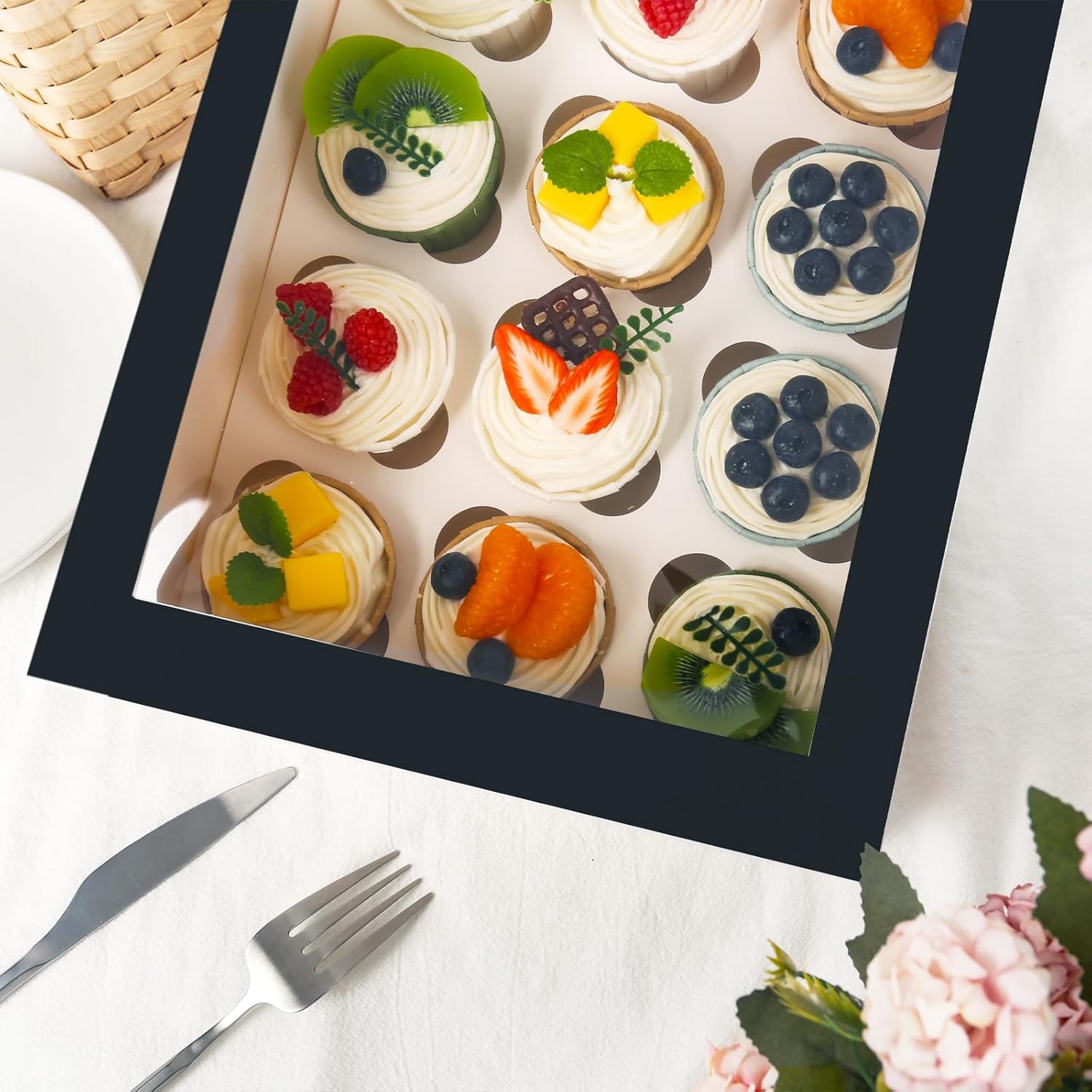VGOODALL 6 recipientes para cupcakes con ventana, soporte negro para cupcakes con inserto de caja de pastelería, 12 unidades con capacidad para 72
