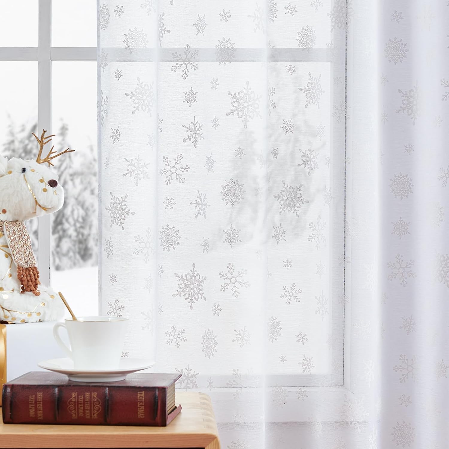 Vangao Cortinas traslúcidas blancas de Navidad con estampado de copos de nieve de 84 pulgadas de largo para sala de estar, dormitorio, telón de