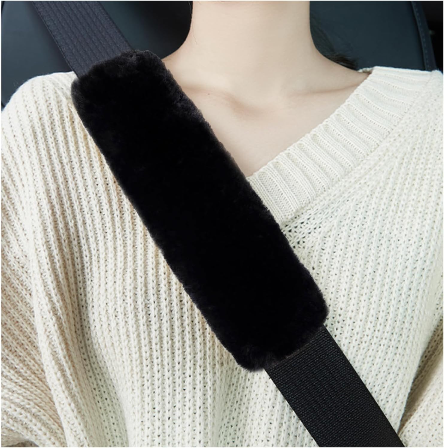 Kewucn 2 fundas para cinturón de seguridad de automóvil de piel de oveja auténtica, suave, mullida, cómoda, almohadilla para cinturón de seguridad