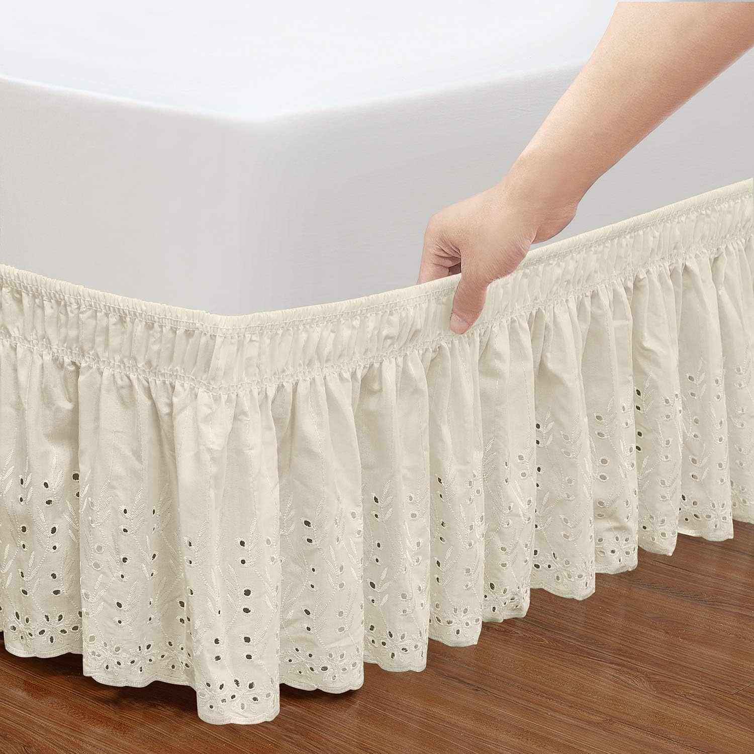 Falda para cama de ojalillo con elástico y volantes