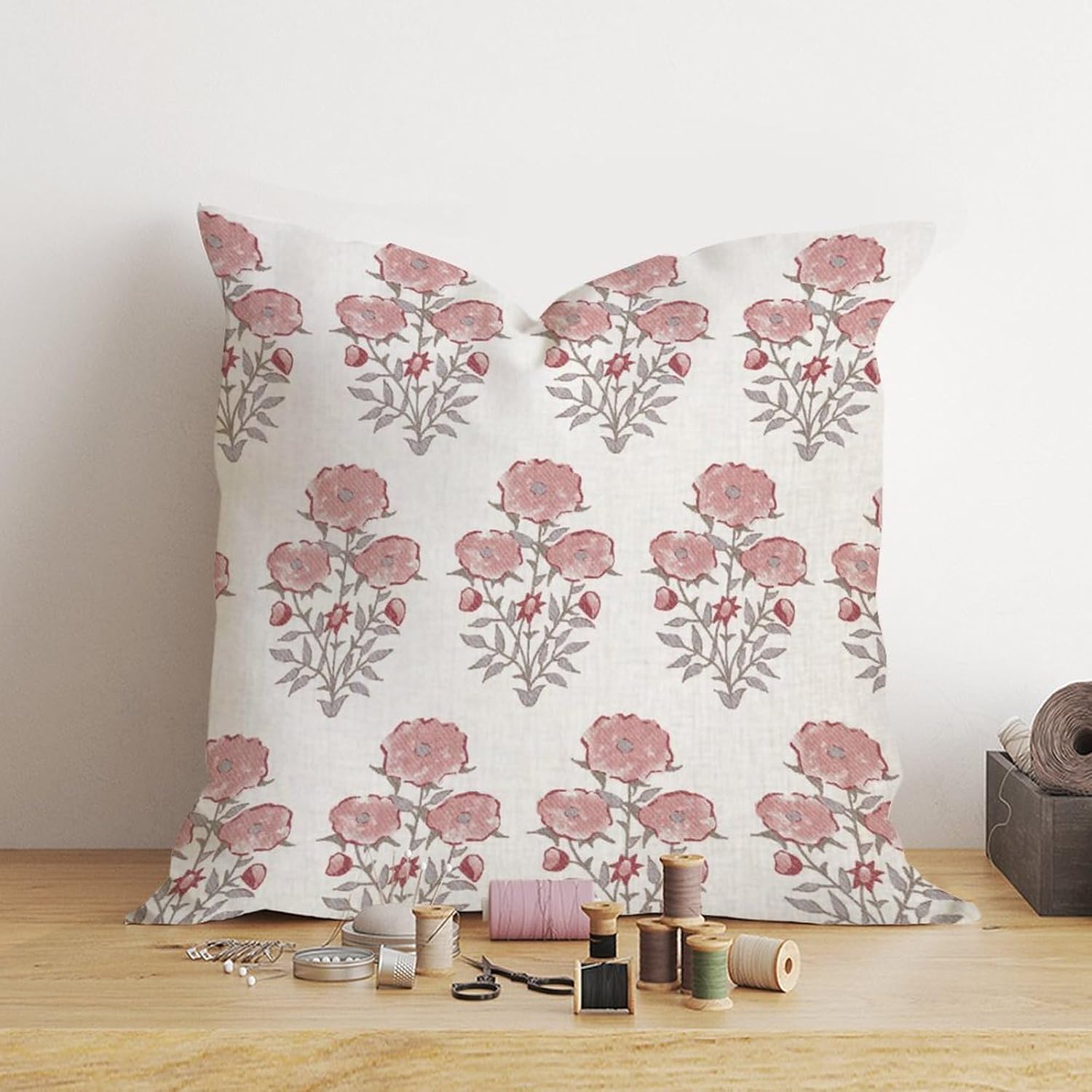 Funda de almohada estilo chinoiserie, diseño de flor mogol en monzón, color rojo rosa, funda de cojín asiática, 24 x 24 pulgadas, decoración del