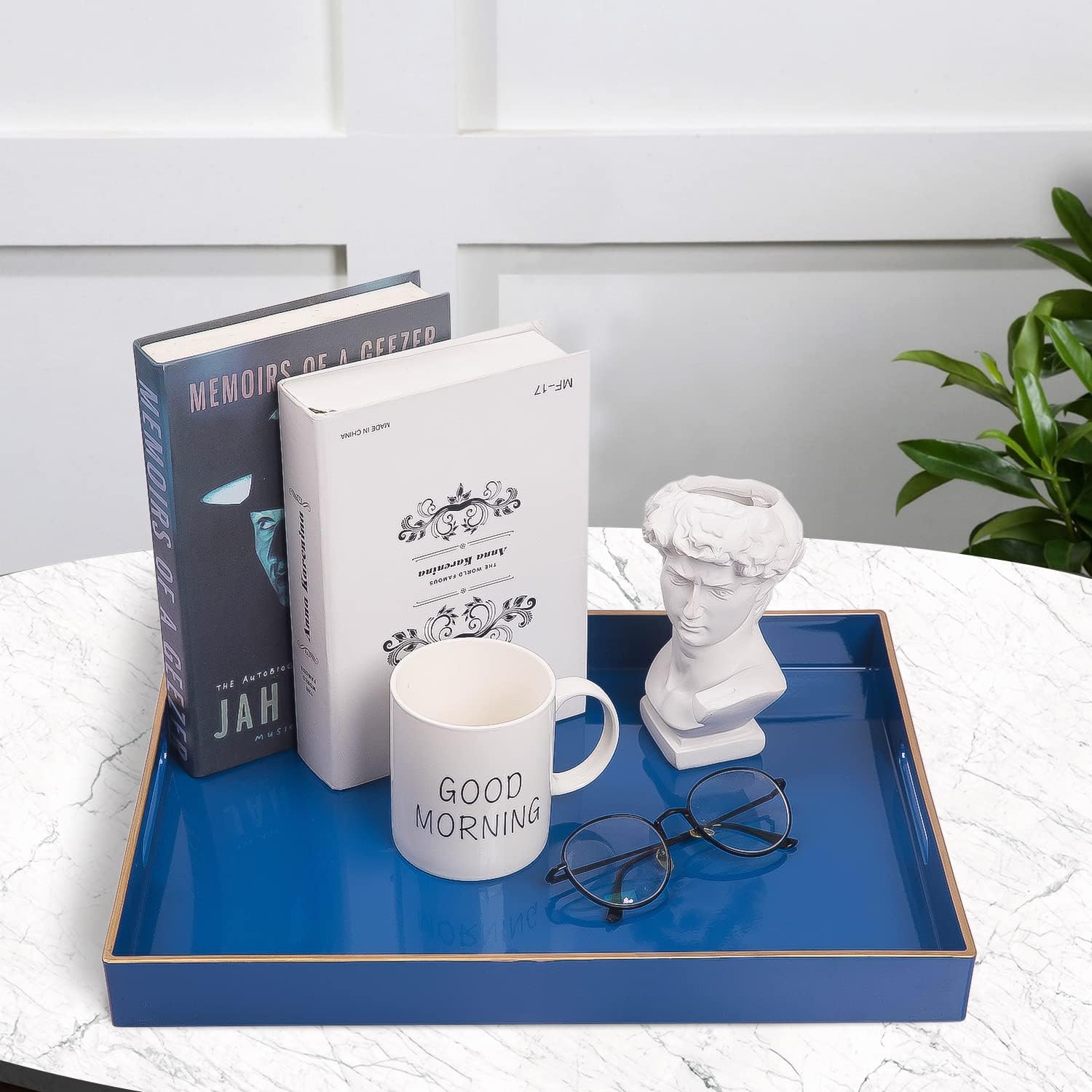 MAONAME Bandeja de servir azul rey con asas, bandeja decorativa rectangular, bandeja moderna de mesa de café, bandeja otomana de plástico para baño,