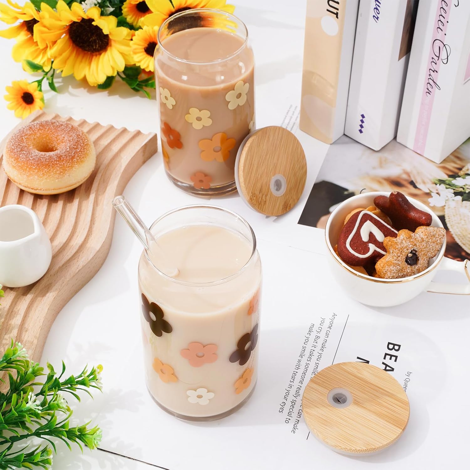 Whaline 4 vasos de bebida con tapas y pajita, 16 onzas, diseño de margaritas bohemias, para café, café, con diseño de flores, hippie, retro, para