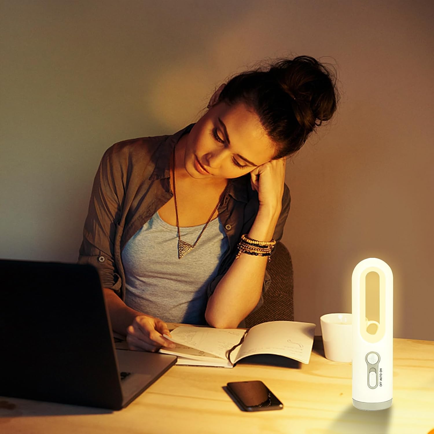 Luz nocturna recargable con sensor de movimiento, 2 en 1 LED, linterna portátil blanca cálida, temperatura de color, 2800 K, sensor de atardecer a