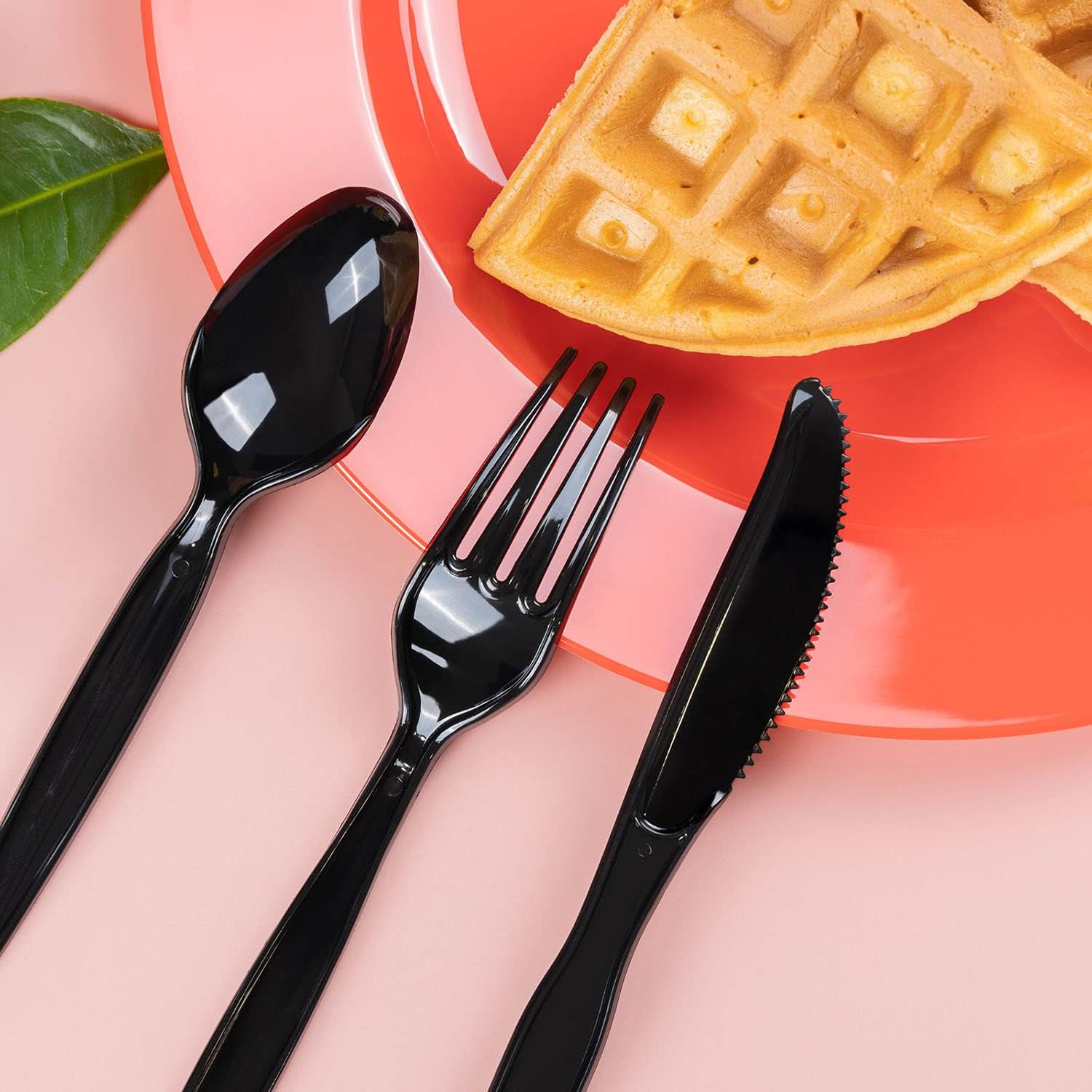 POSATE Cucharas de plástico pesadas, color negro, paquete de 100, utensilios desechables para suministros de fiesta