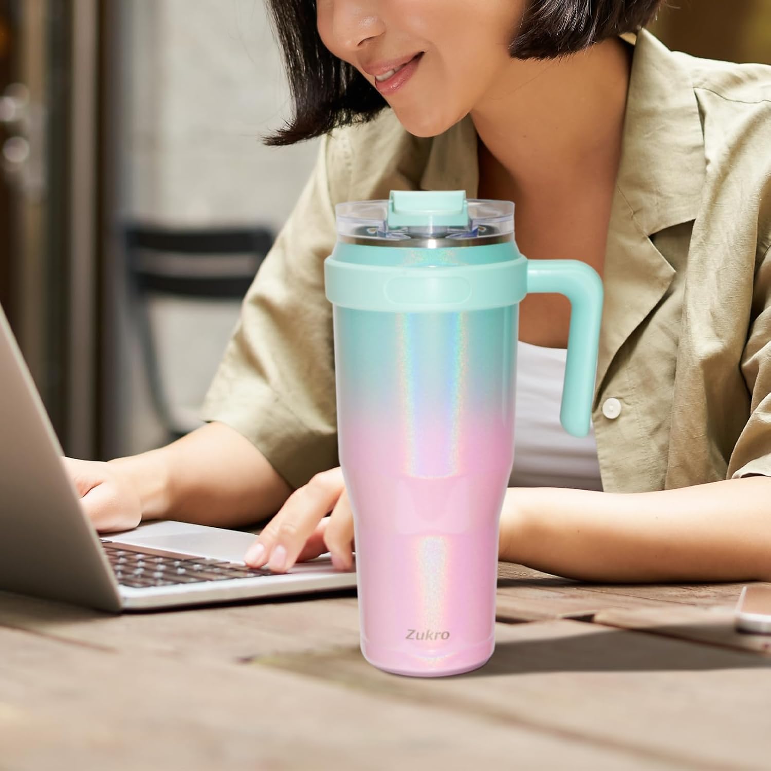 Vaso de 50 onzas con popote abatible y asa, vaso grande de acero inoxidable aislado a prueba de fugas con popote 2 en 1 y tapa para sorber, apto