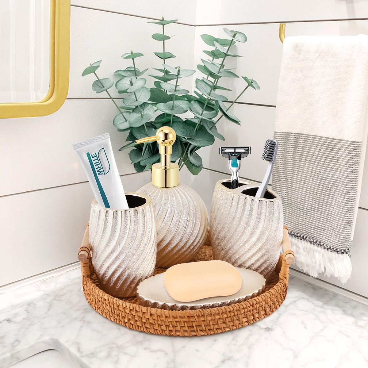 Vidalenta Juego de accesorios de baño, juego esencial de baño de cerámica de 4 piezas con soporte para cepillo de dientes, dispensador de jabón,