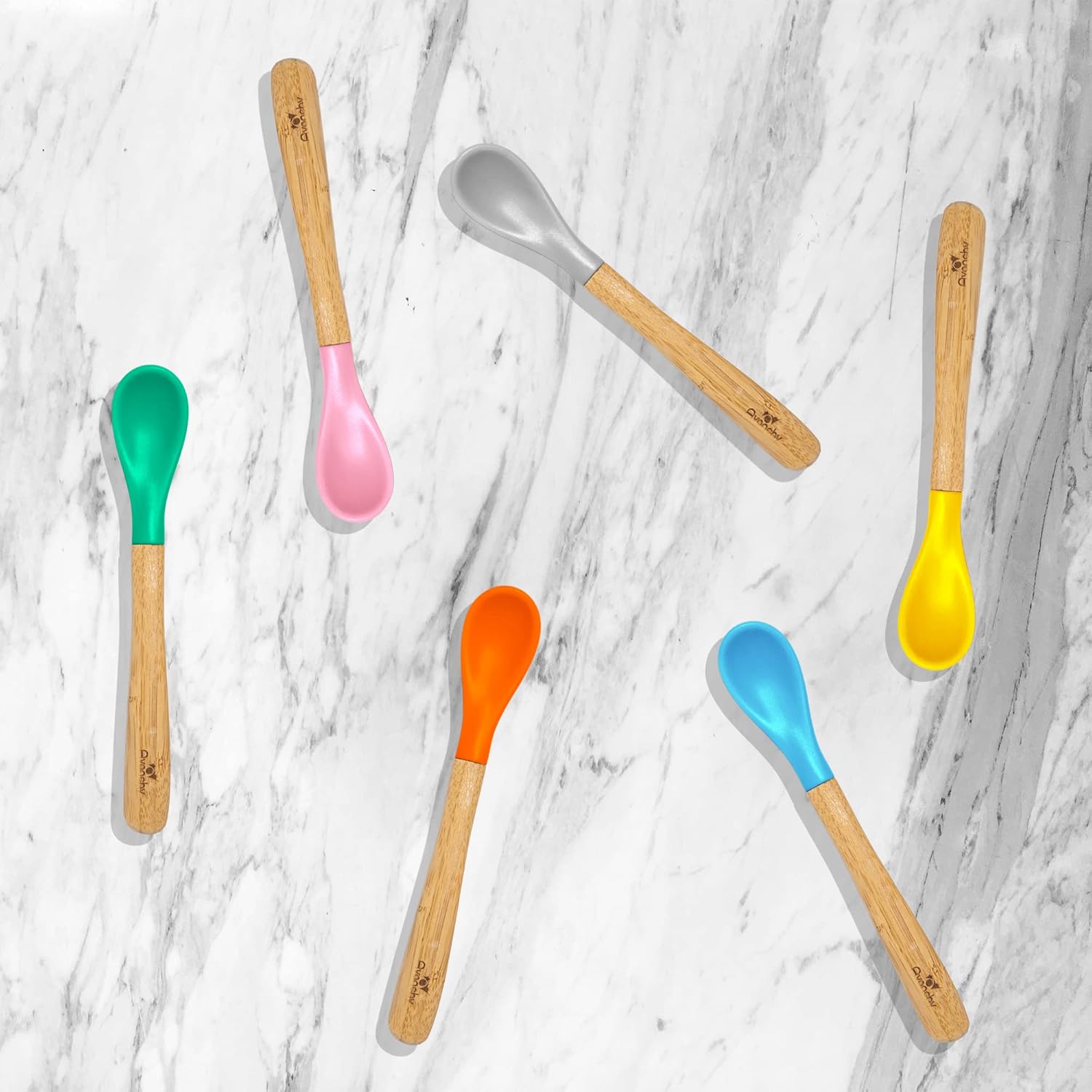 Avanchy Juego de cucharas de bambú y silicona para bebés, utensilios de alimentación autónoma, destete LED para bebés de 4 meses, 5 unidades, con