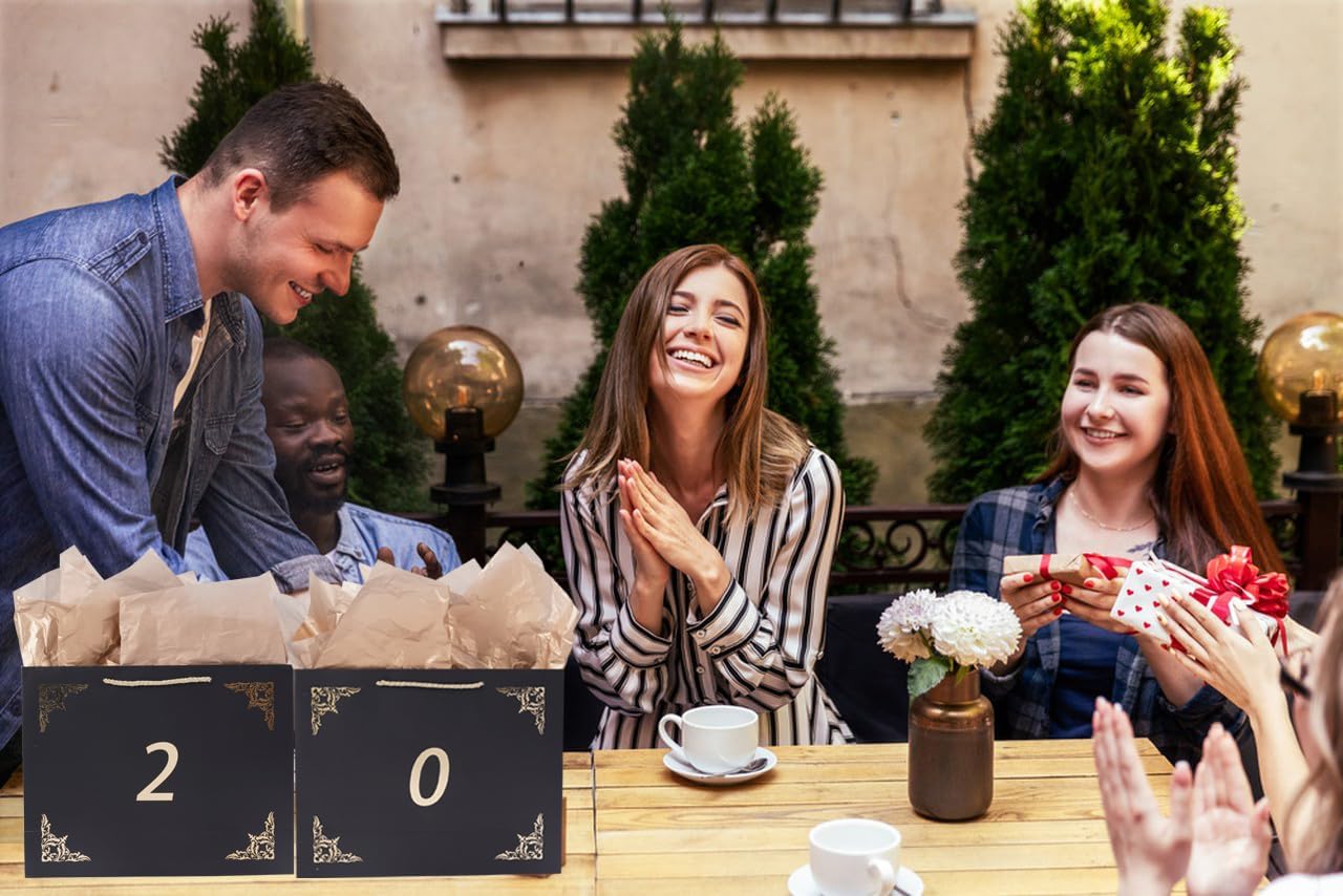 Lyforpyton Bolsas de regalo grandes con papel de seda y tarjeta de 12.6 x 4.3 x 9.8 pulgadas, bolsa de regalo negra para hombres y mujeres,